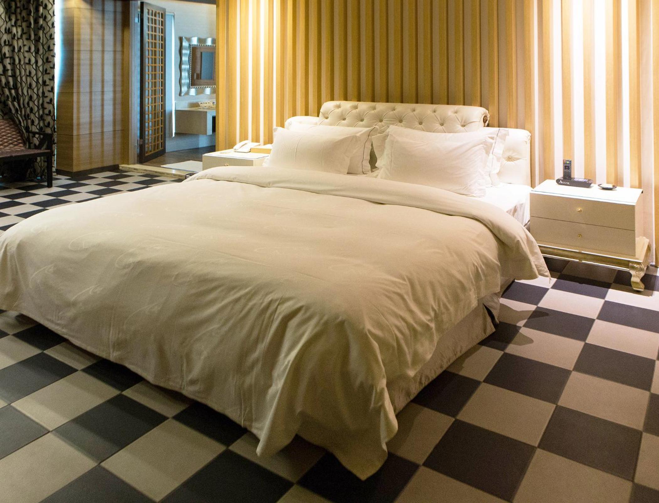 hotel room