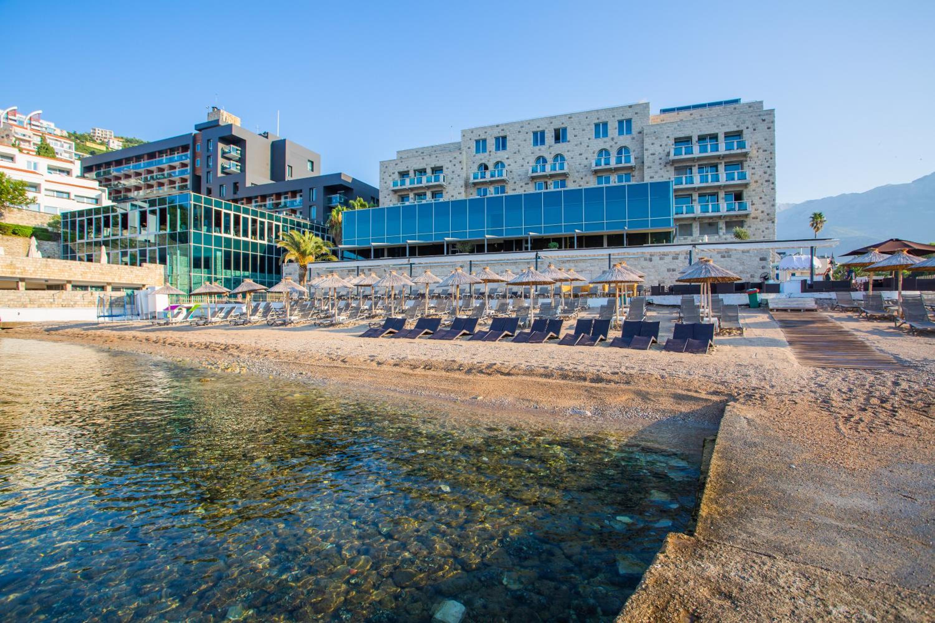 Hotel Avala Resort & Villas - Image 1