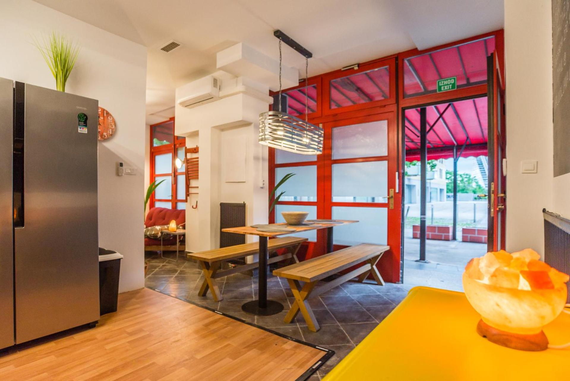 Hotel Apartma N'Poznam - Image 1