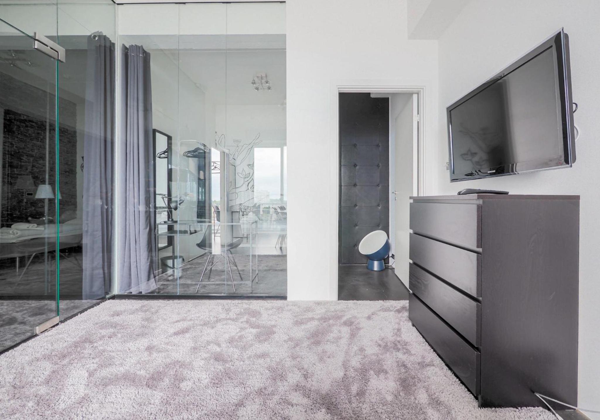 High-end apartment with rooftop terrace and gym