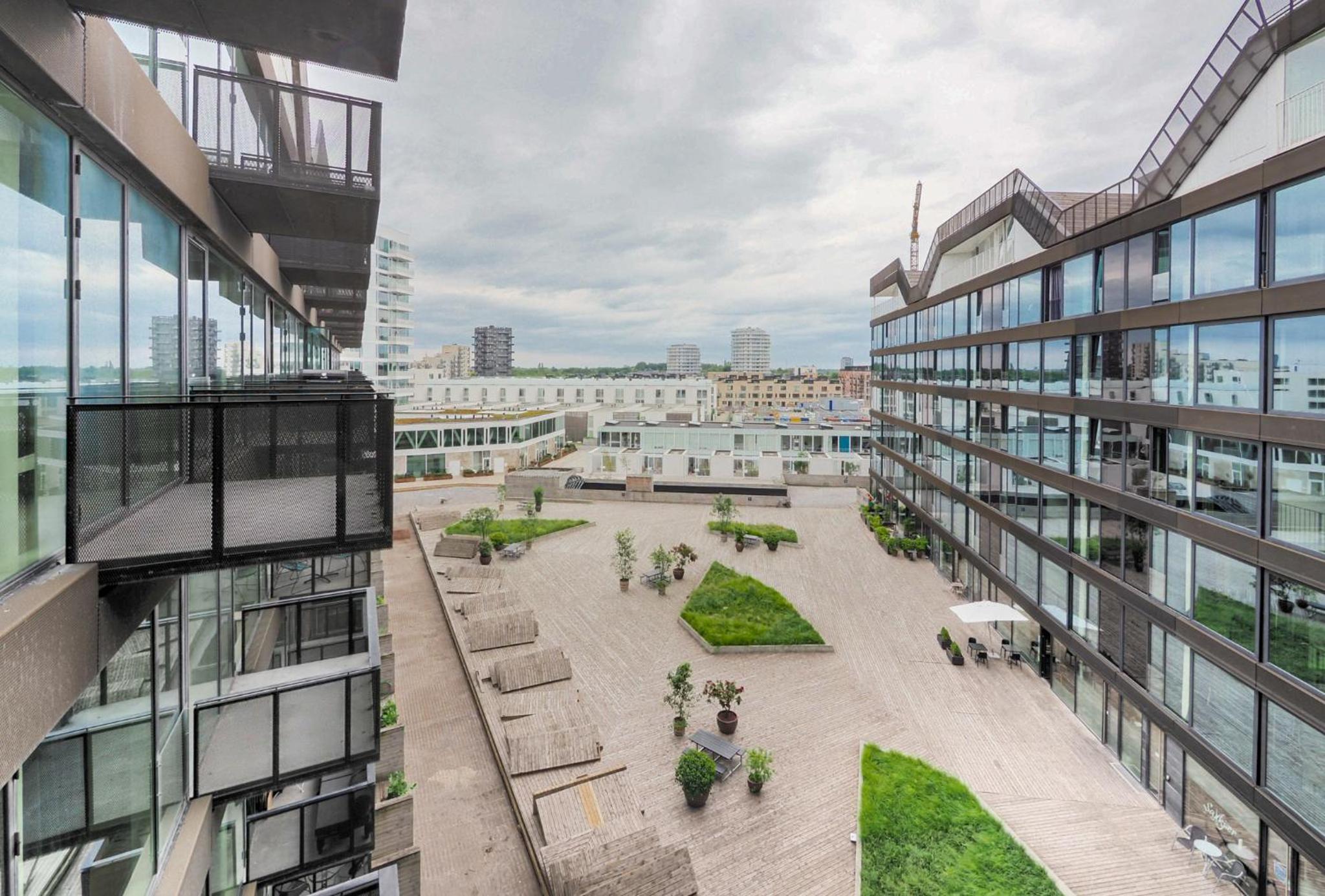 High-end apartment with rooftop terrace and gym