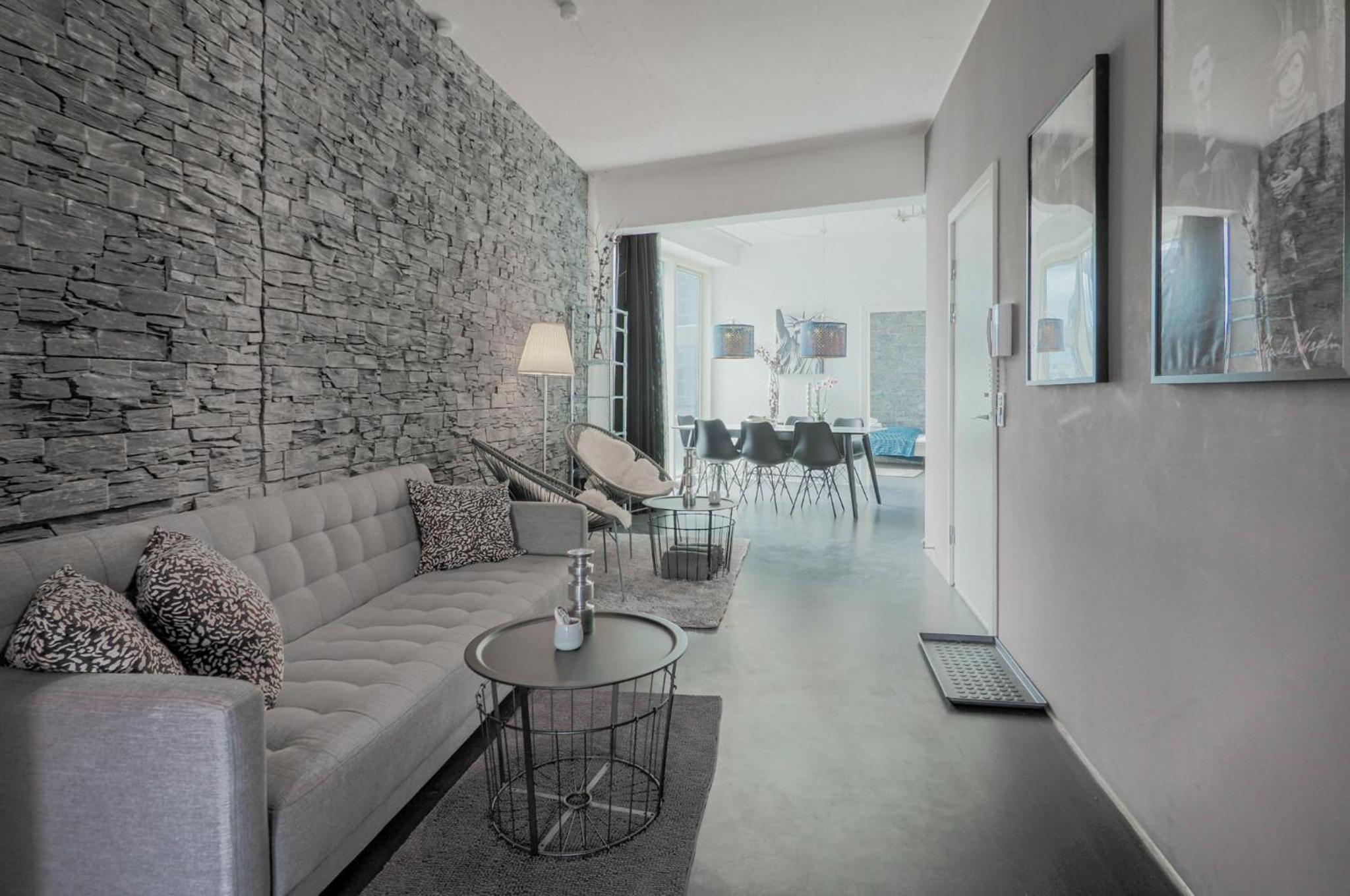 High-end apartment with rooftop terrace and gym