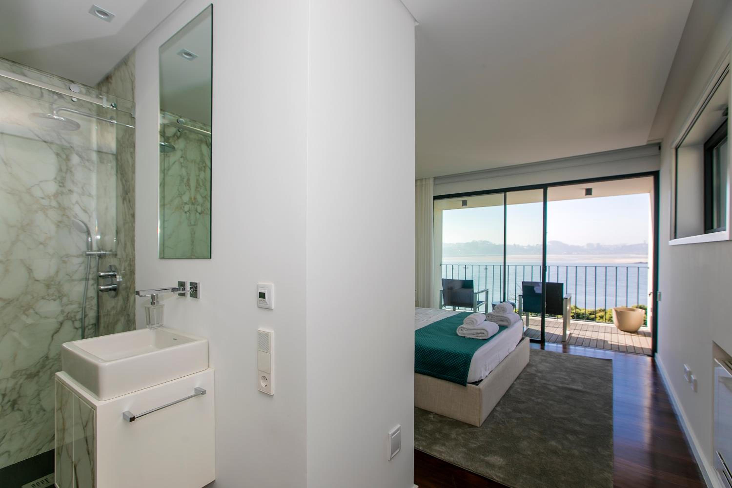 LovelyStay - Luxury 2BR Duplex Apartment in Foz Porto view 2