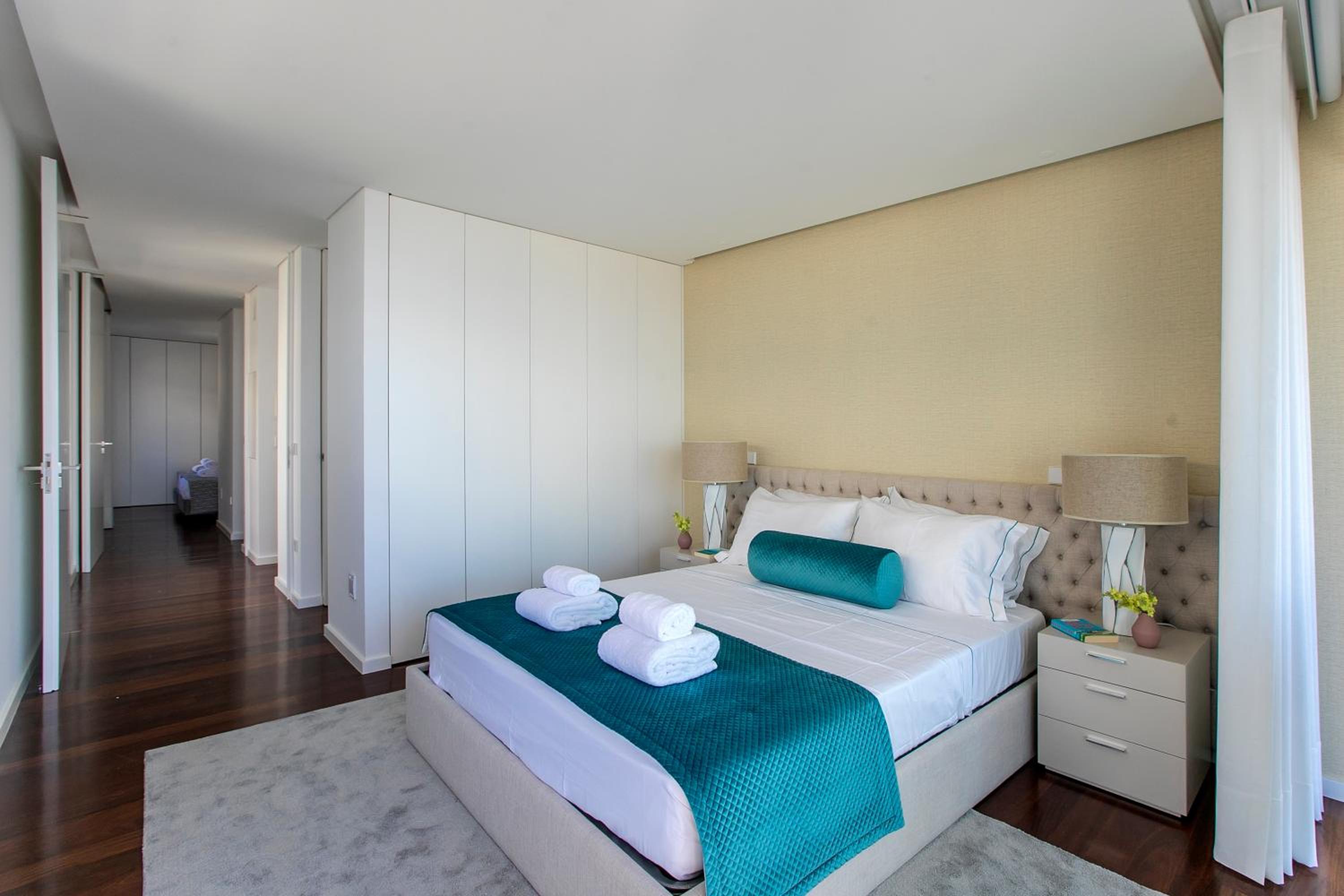 LovelyStay - Luxury 2BR Duplex Apartment in Foz Porto view 3