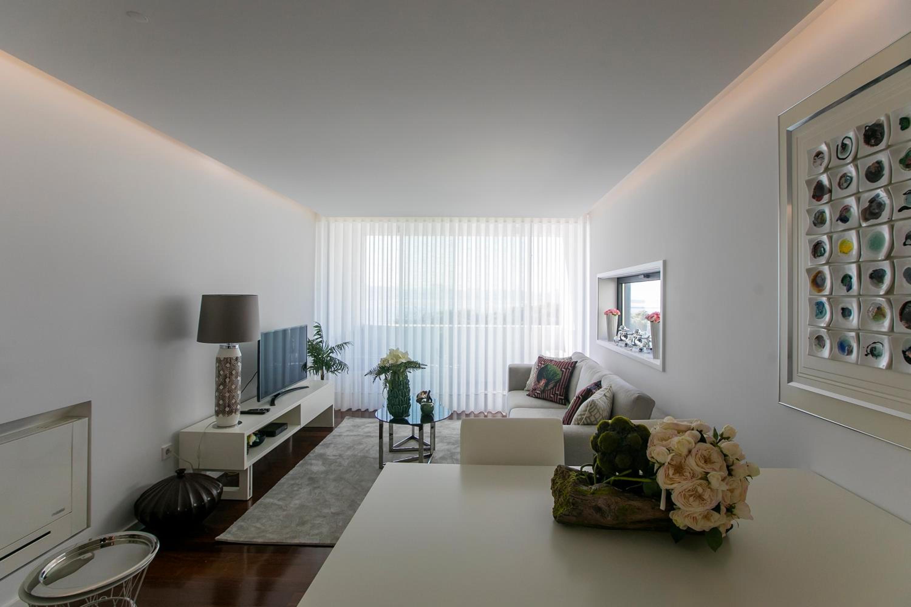 LovelyStay - Luxury 2BR Duplex Apartment in Foz Porto view 4