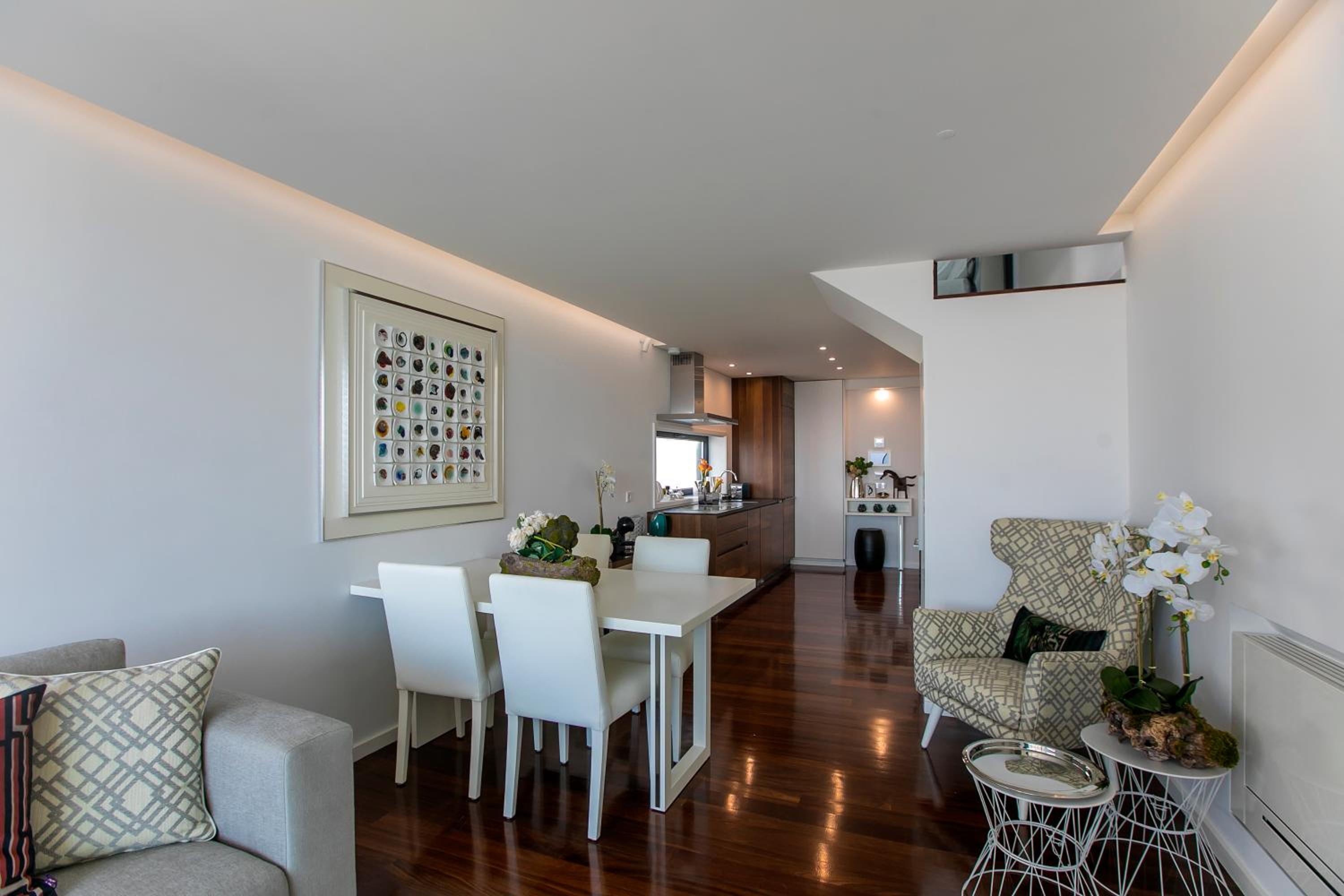LovelyStay - Luxury 2BR Duplex Apartment in Foz Porto view 5