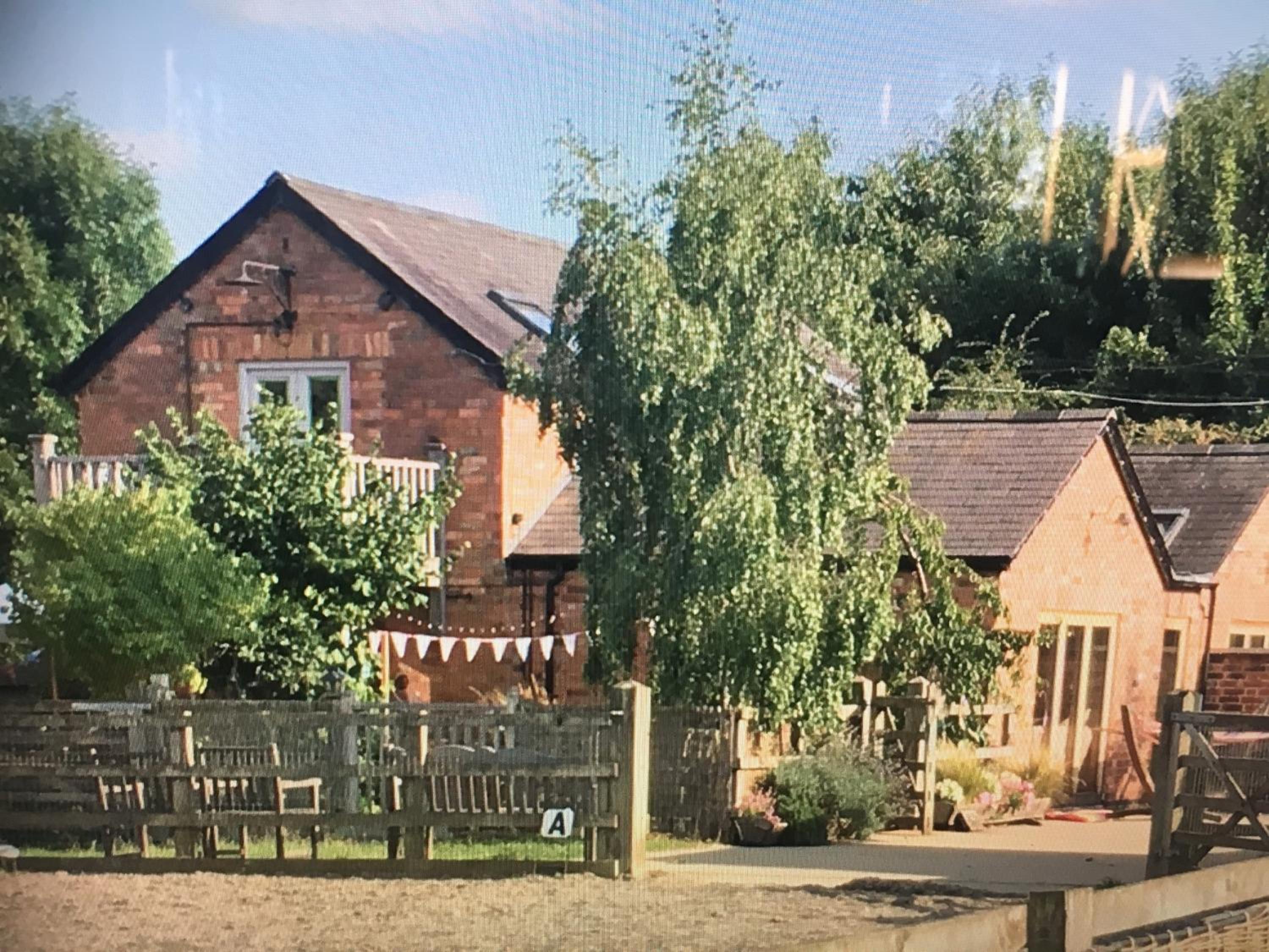 Hotel Bybrook Barn Bed & Breakfast - Image 1