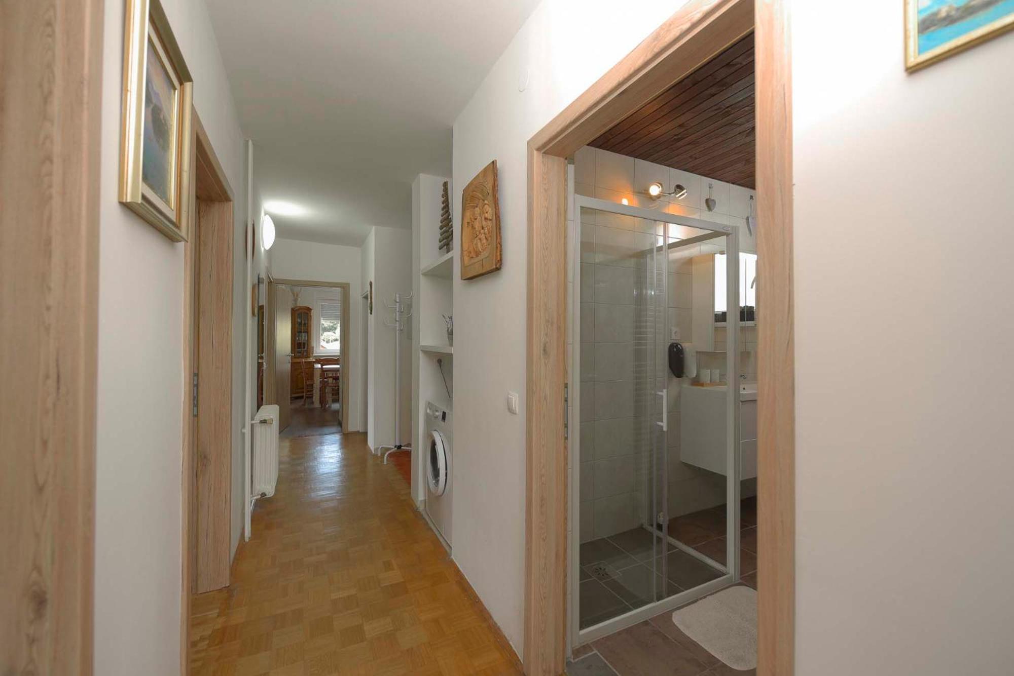 Photo 147