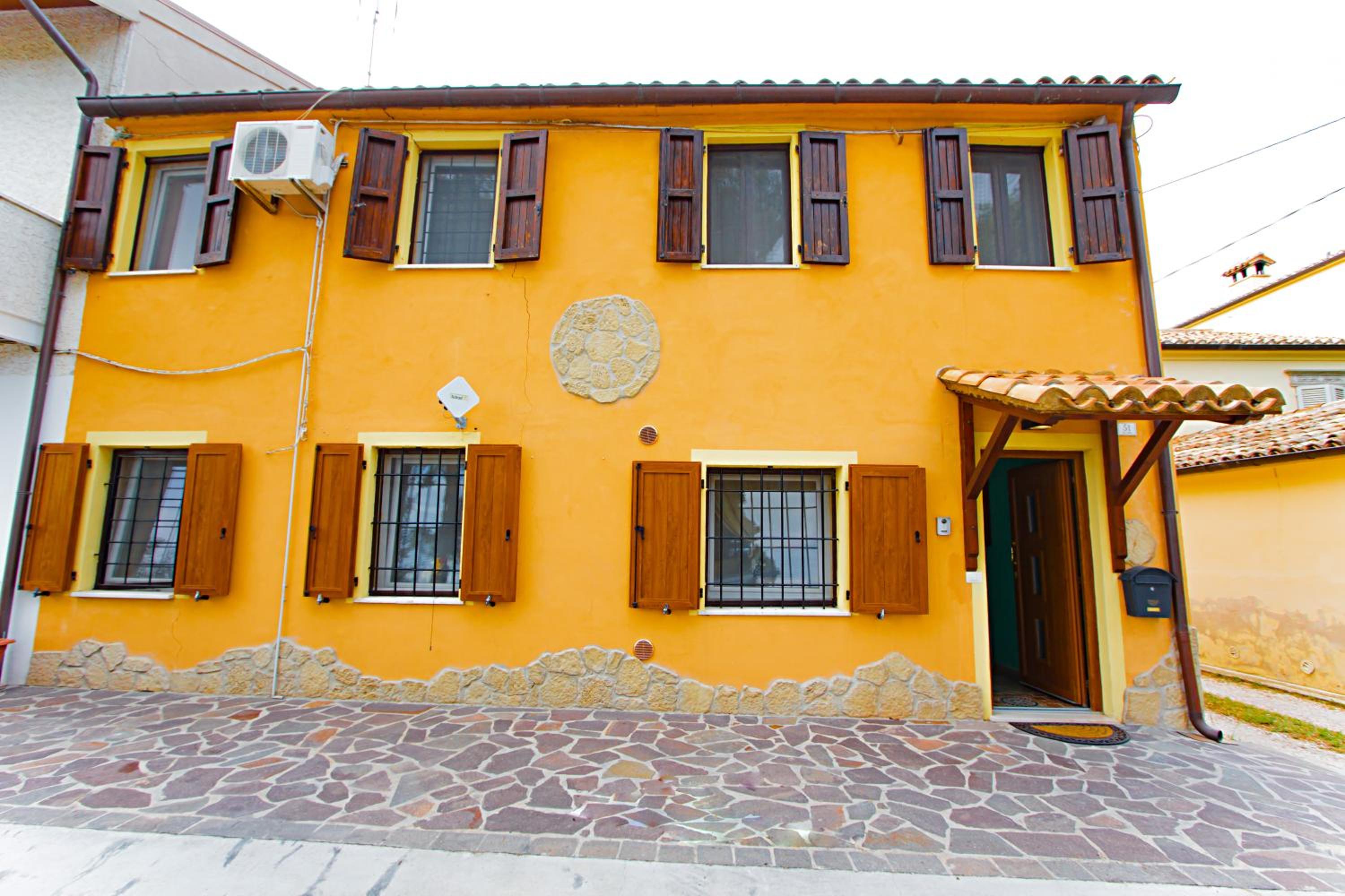 Eden Lilli B&B