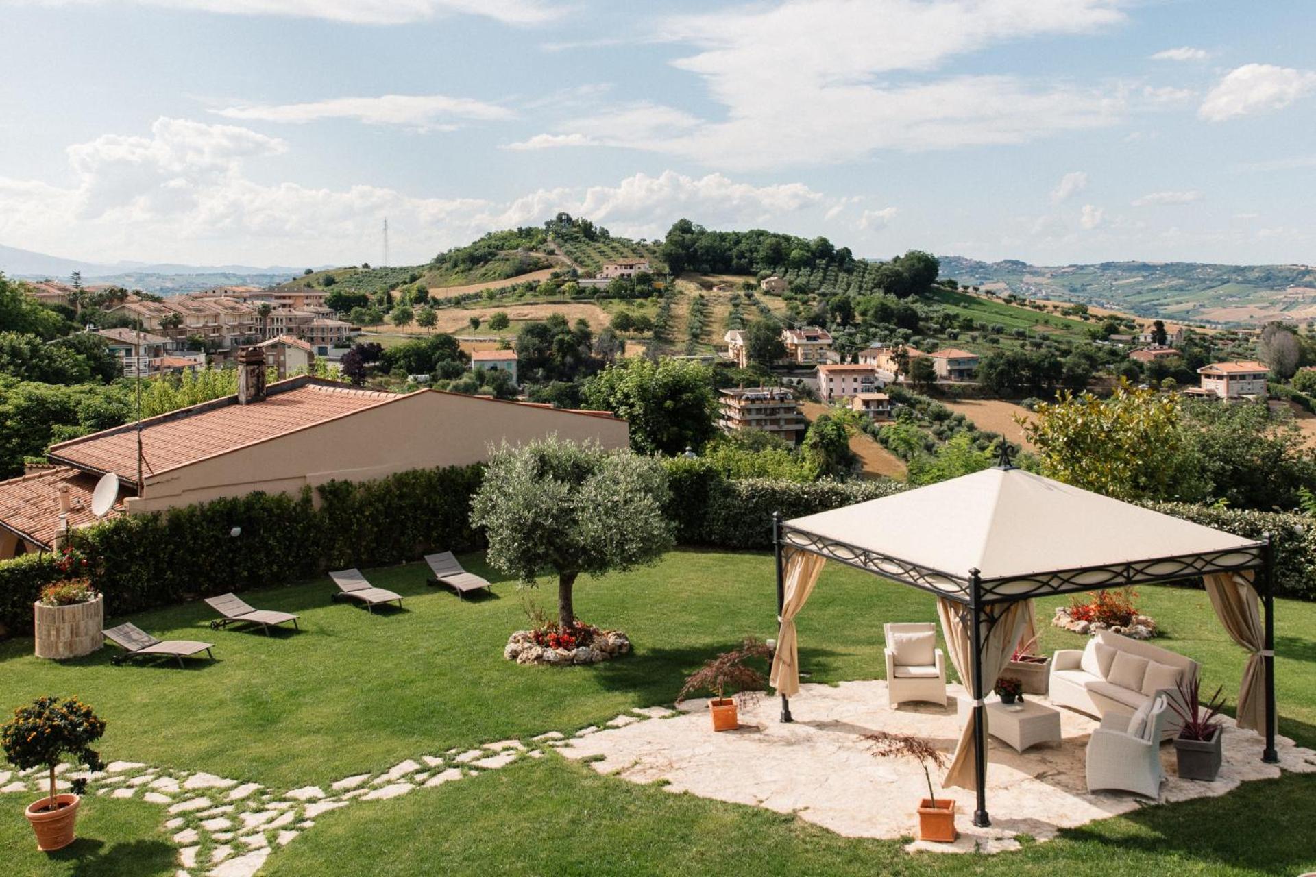 Villa Mascitti B&B Tortoreto Alto