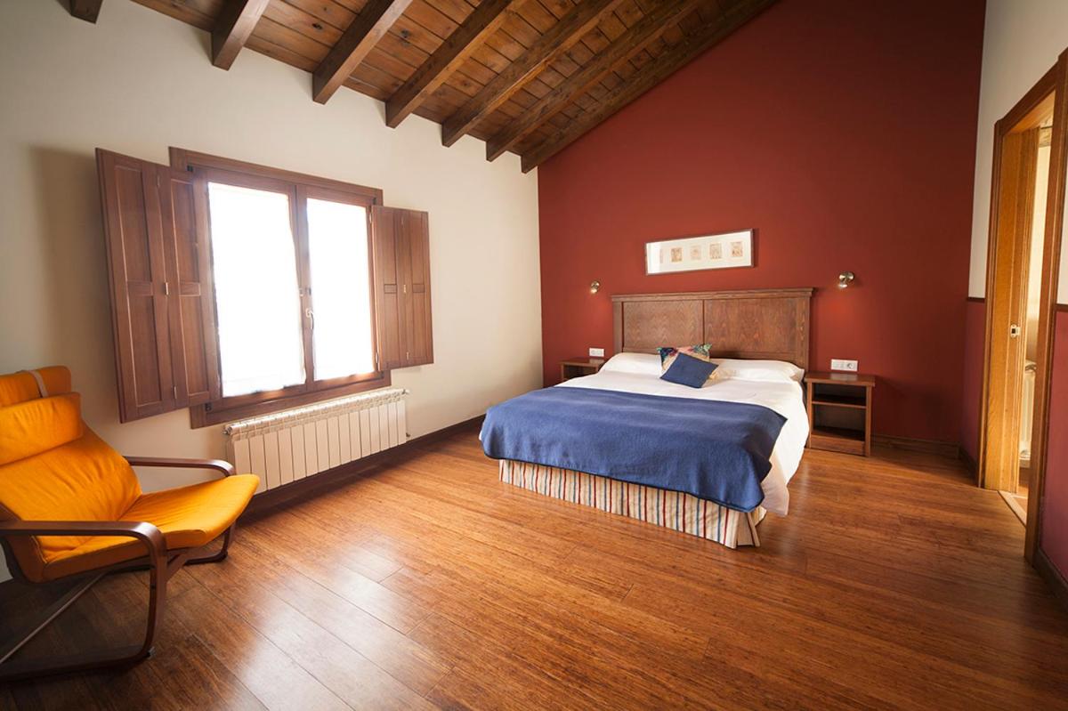 Apartamentos La Calvera view 2