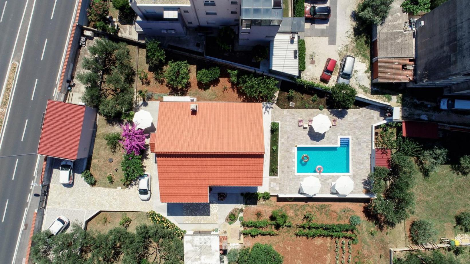 Pool house LUKA view 5