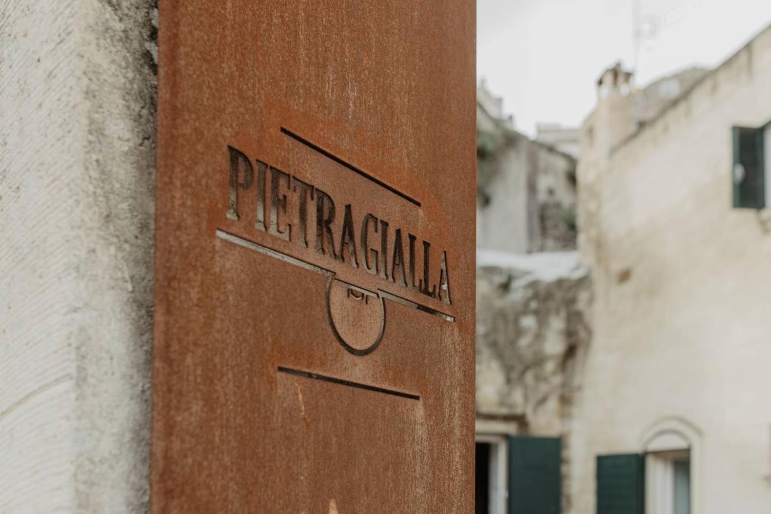 Pietragialla