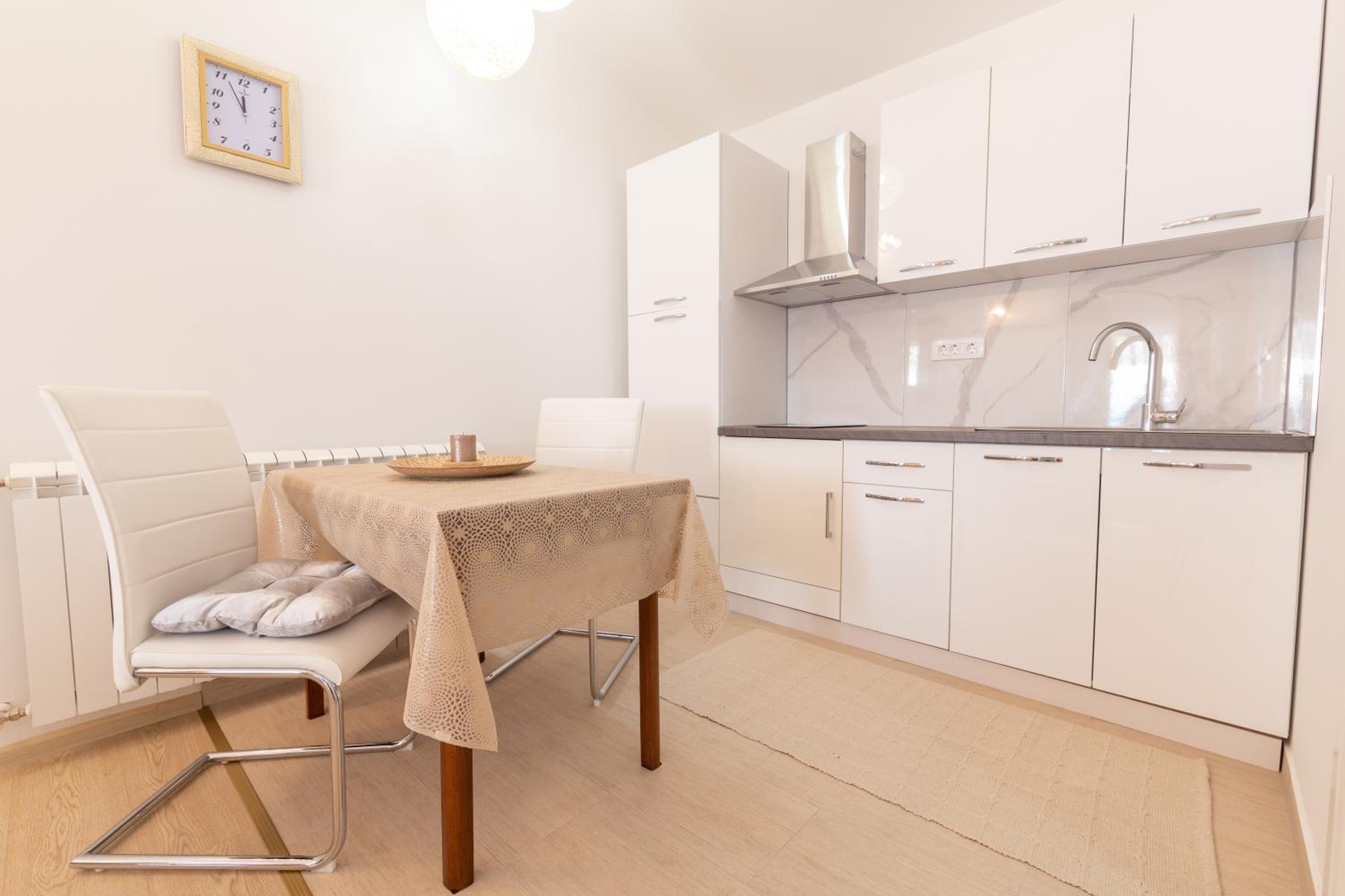 Beautiful sea view 6 luxury studio Danijela view 3