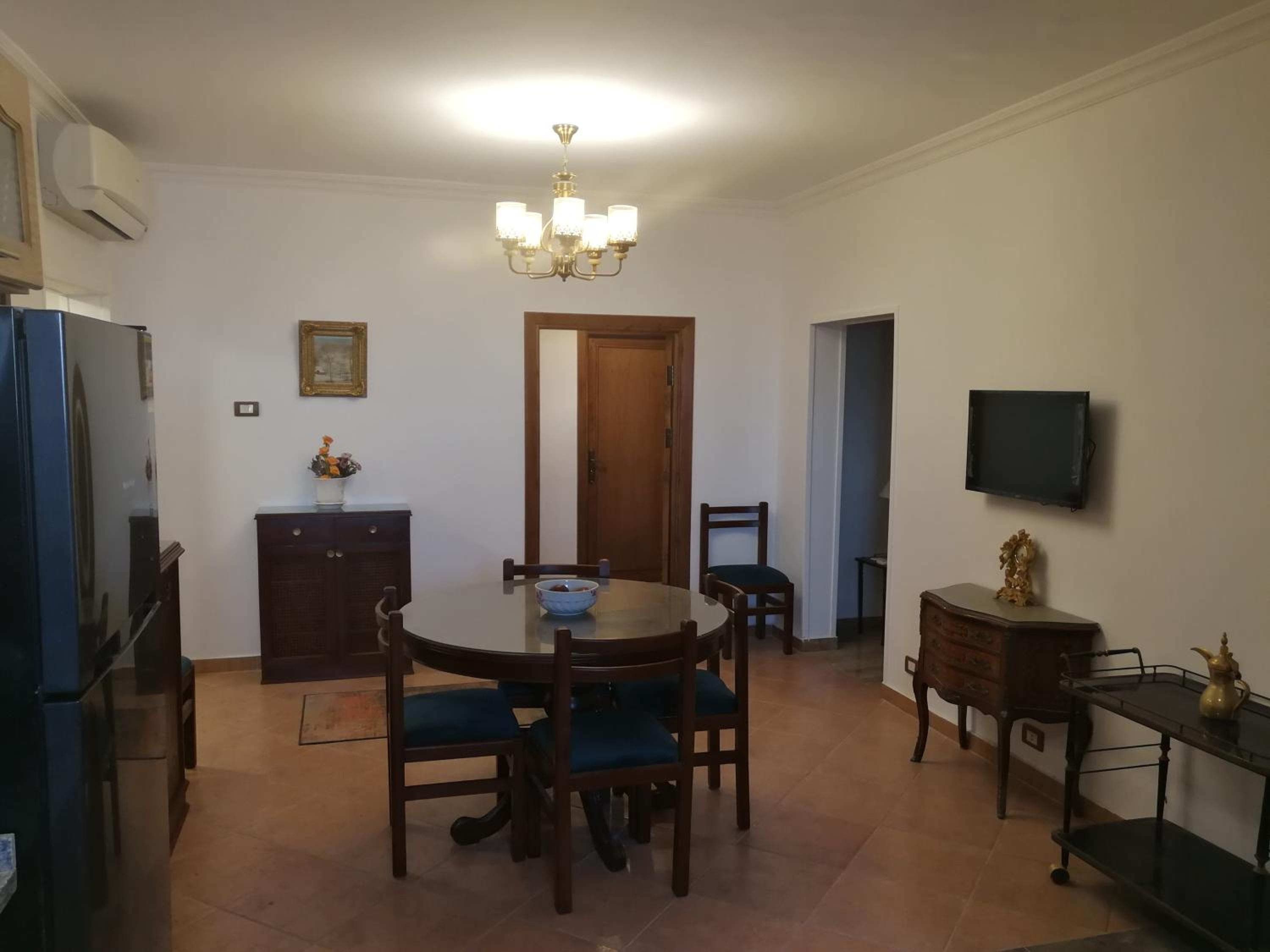 Three bedrooms apartment Nile view maadi