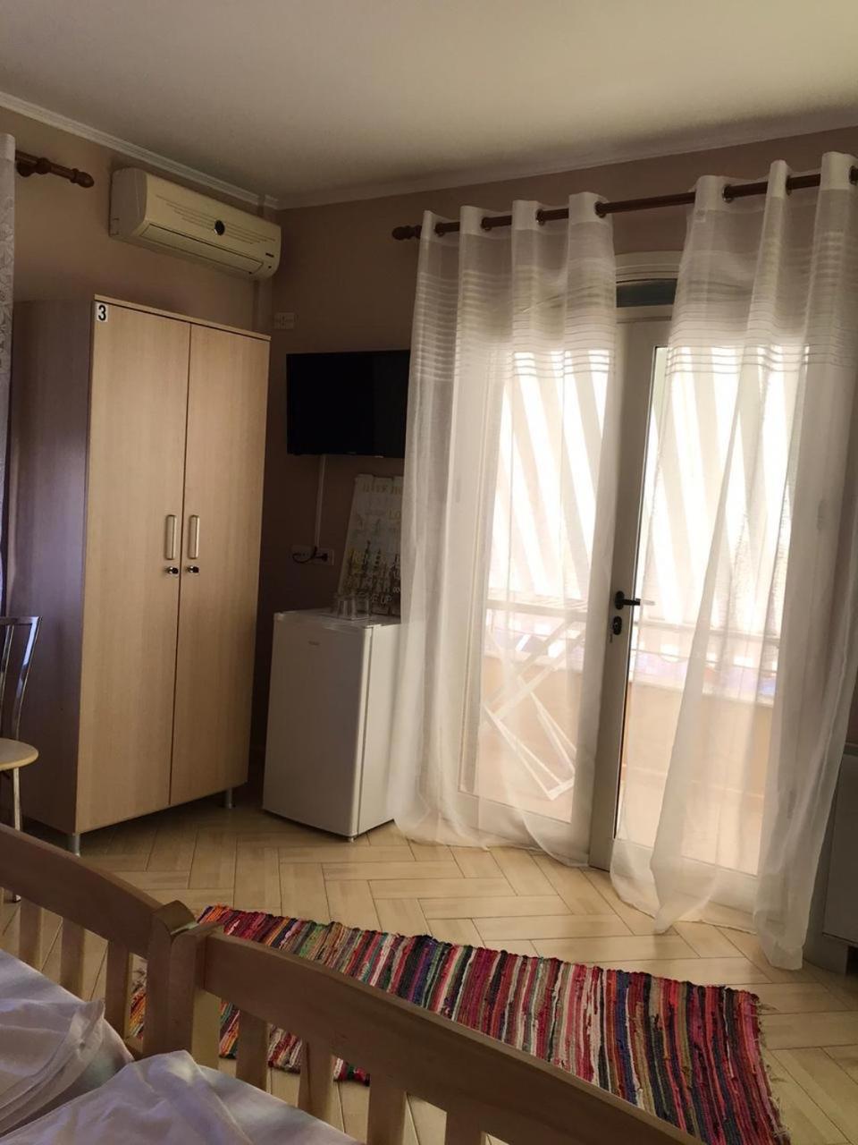 Hotel Durres Vila 53