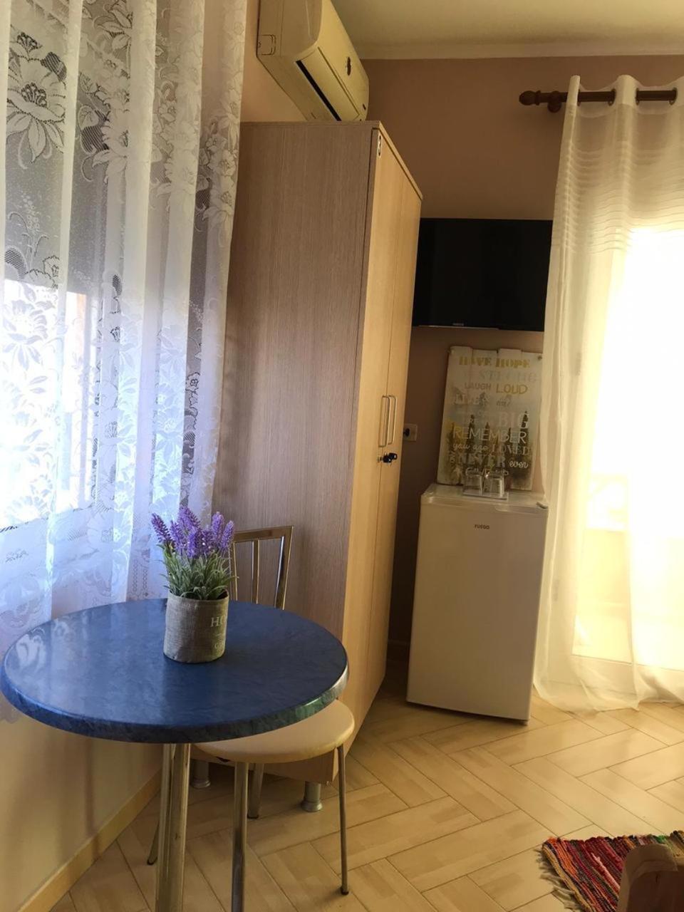 Hotel Durres Vila 53