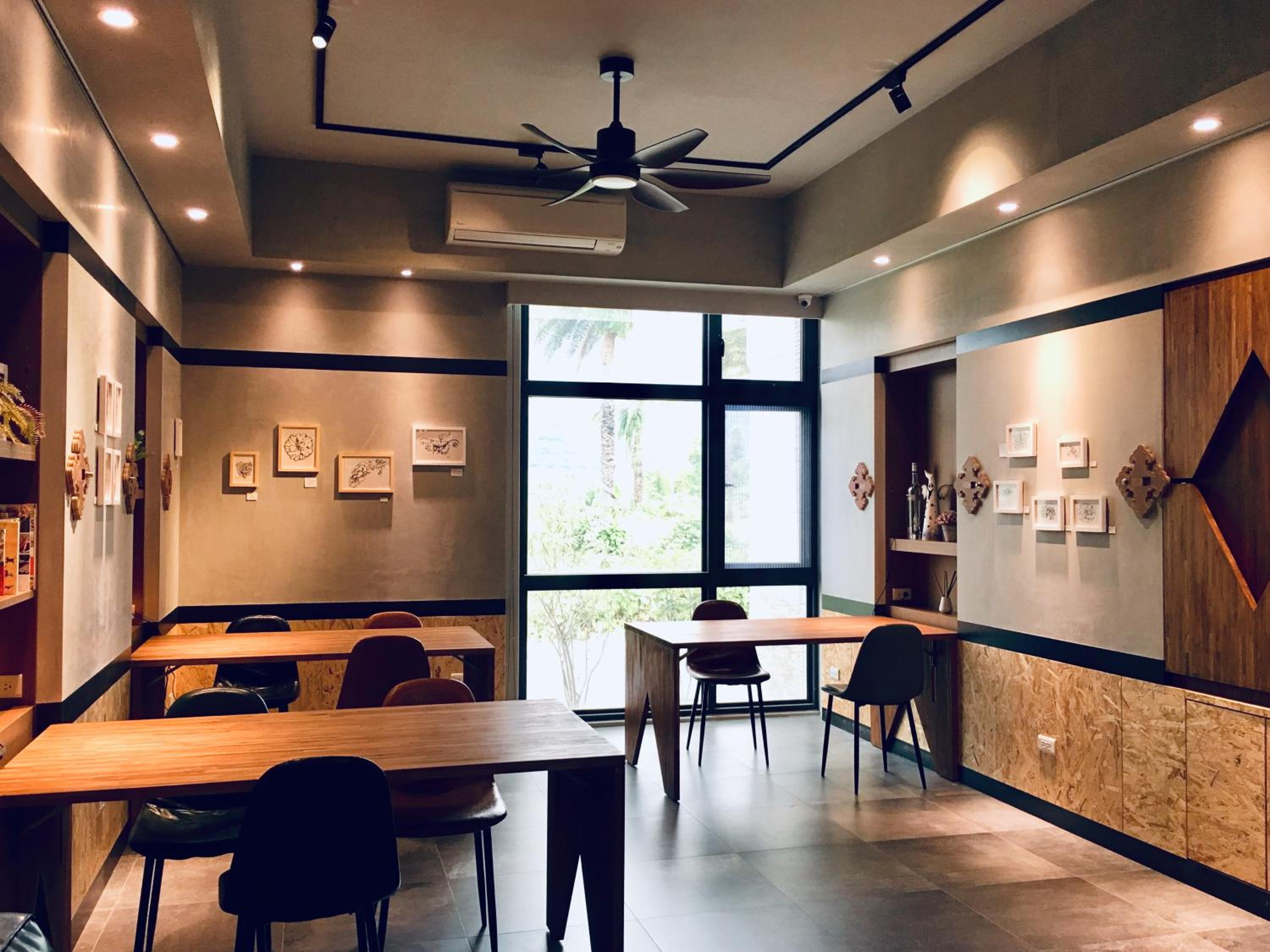 Photo 12