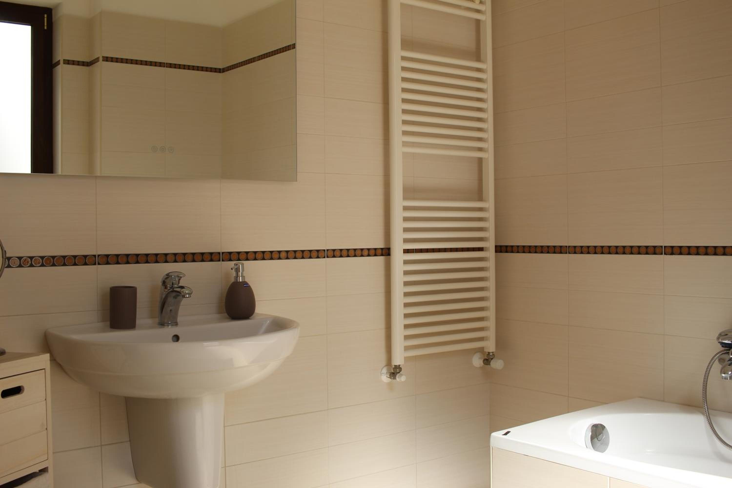 Serena GuestHouse en Monopoli — bathroom