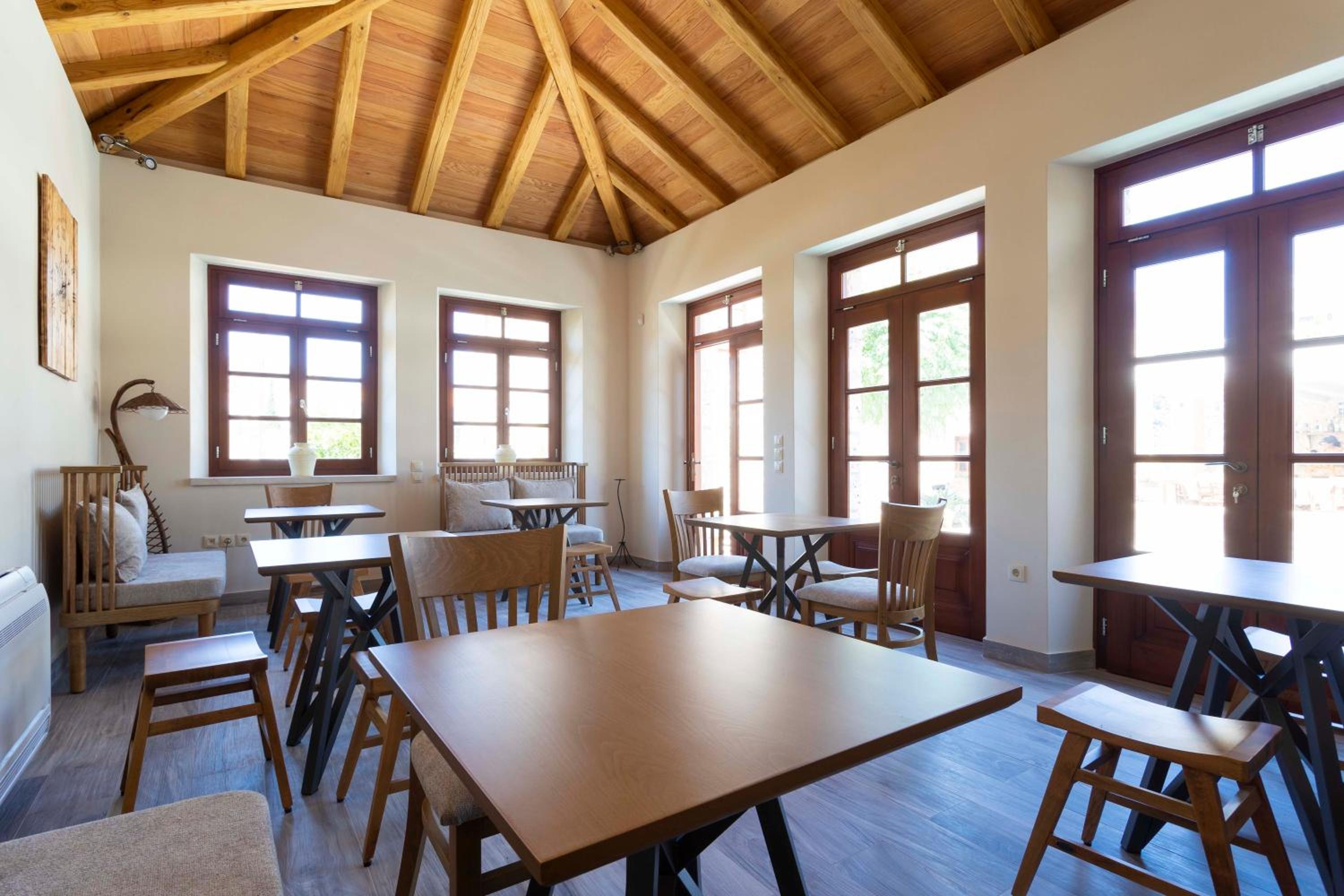 Mare Monte Luxury Suites photo 3