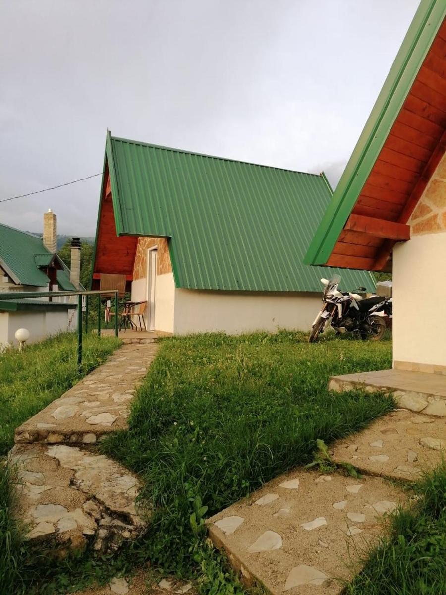 Photo 9