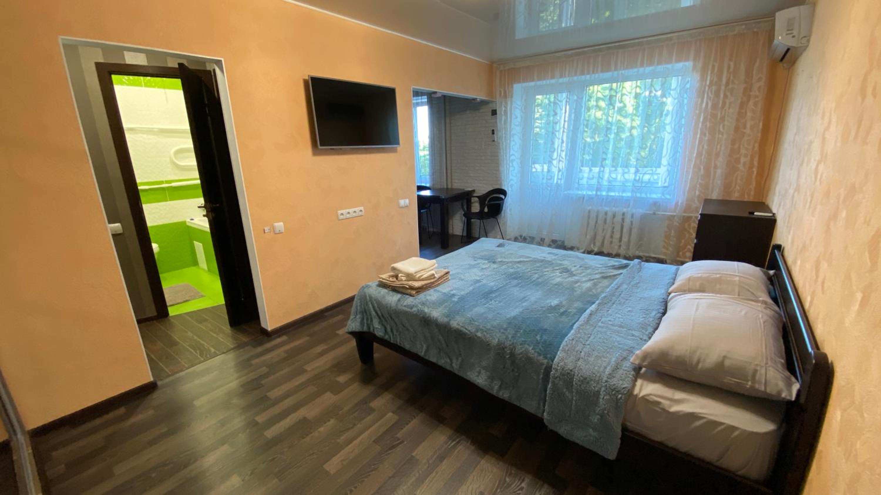 Apartment in the center view 4