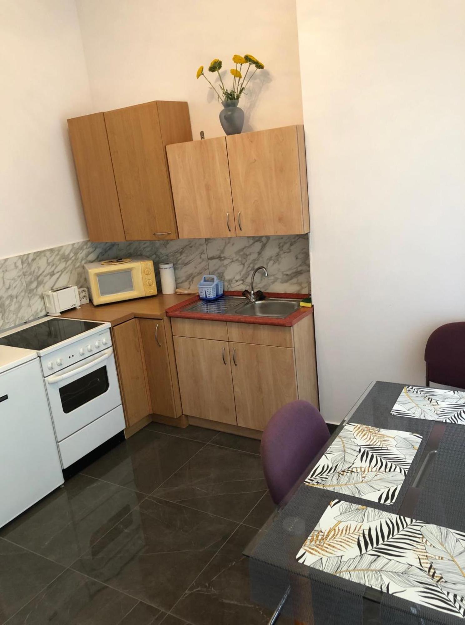 Balatonalmádi Apartmanház