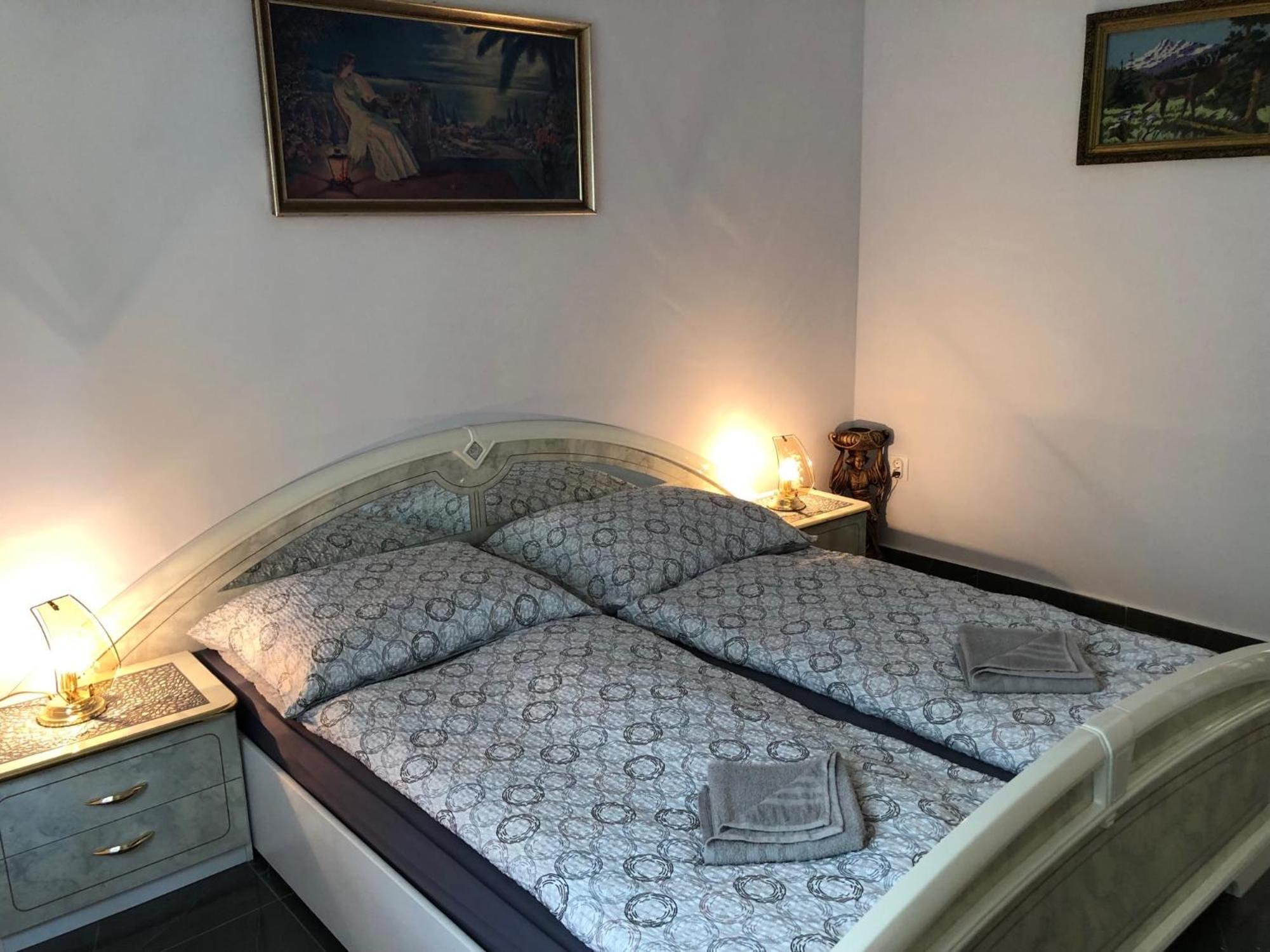 Balatonalmádi Apartmanház