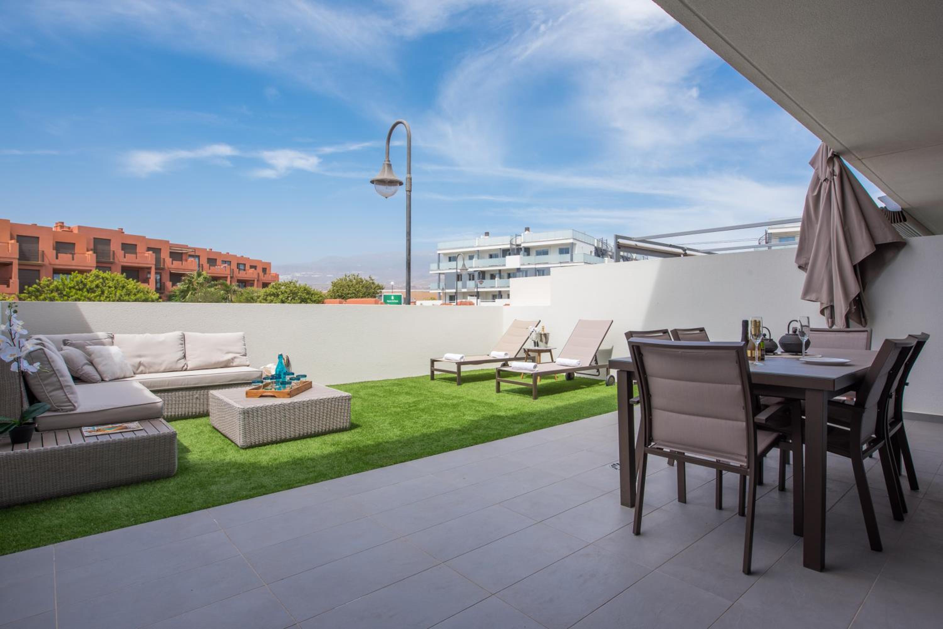 Surfer's Beach Apartment