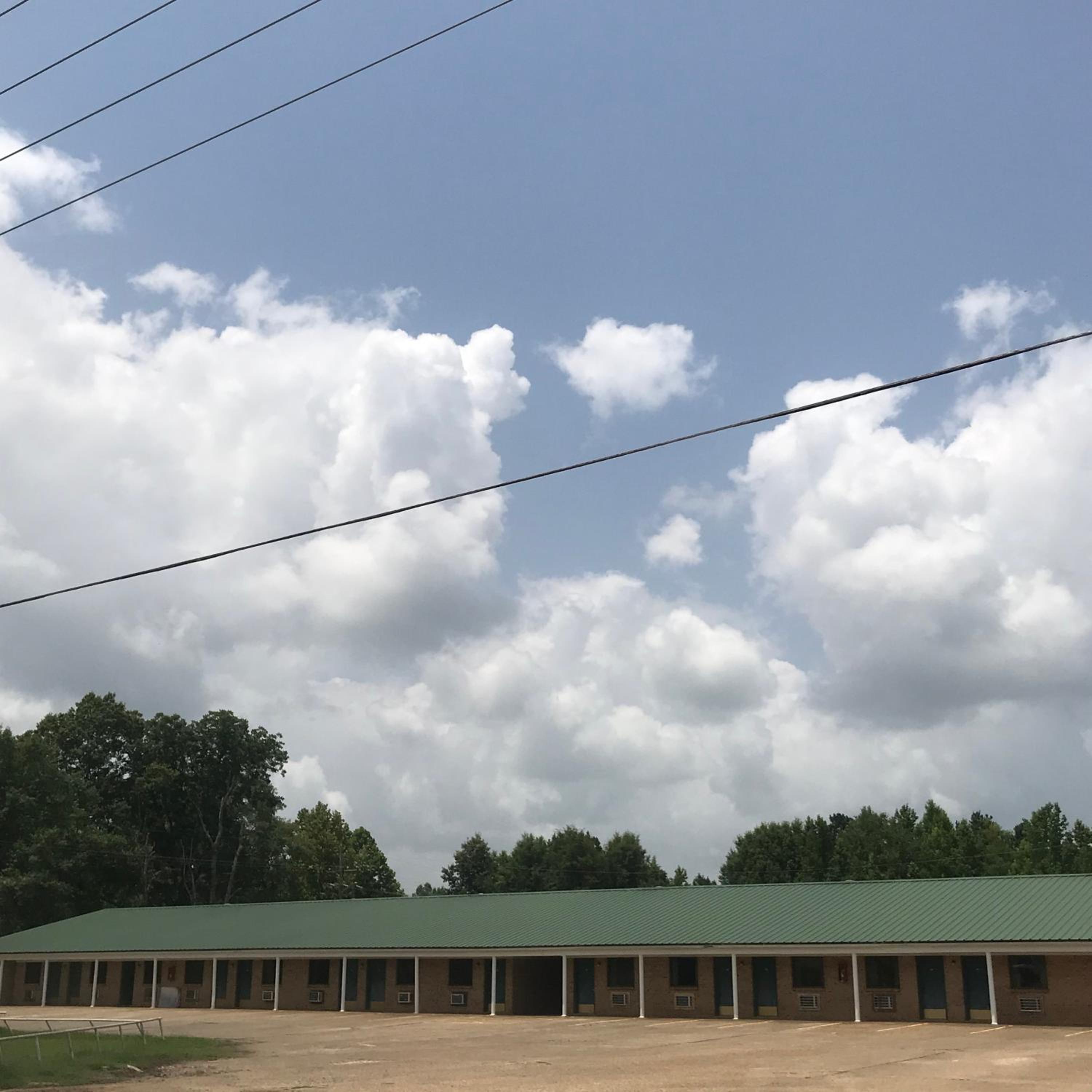 Linder Motor Lodge view 4