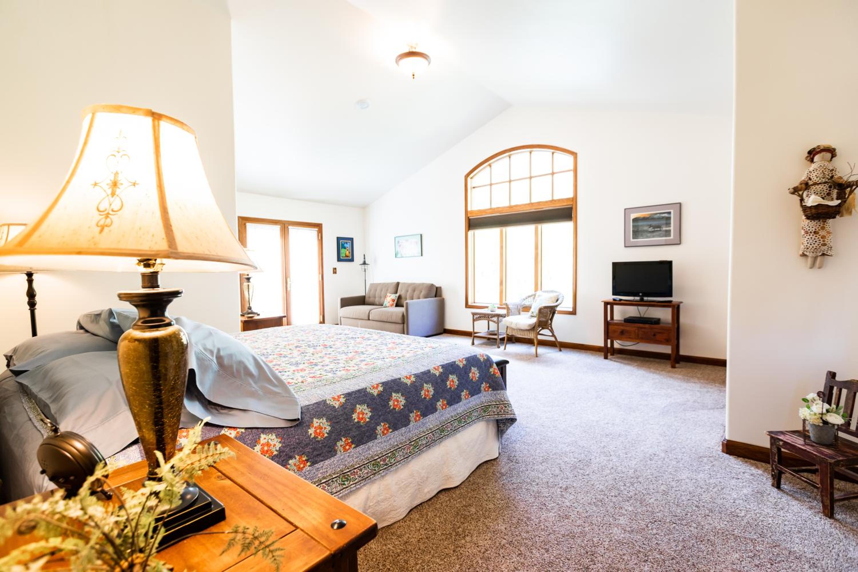 Inn at Tern Lake