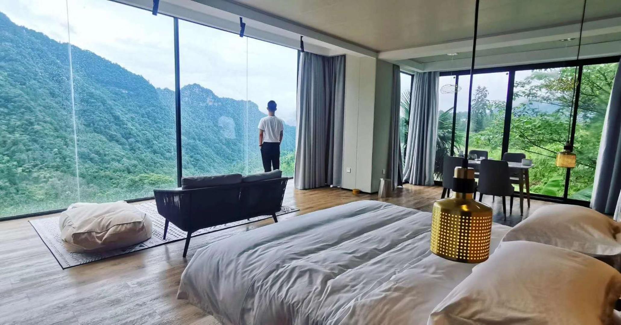 Zhangjiajie national park Purespace --2nights 1free pick-up&book tickets&5min to park