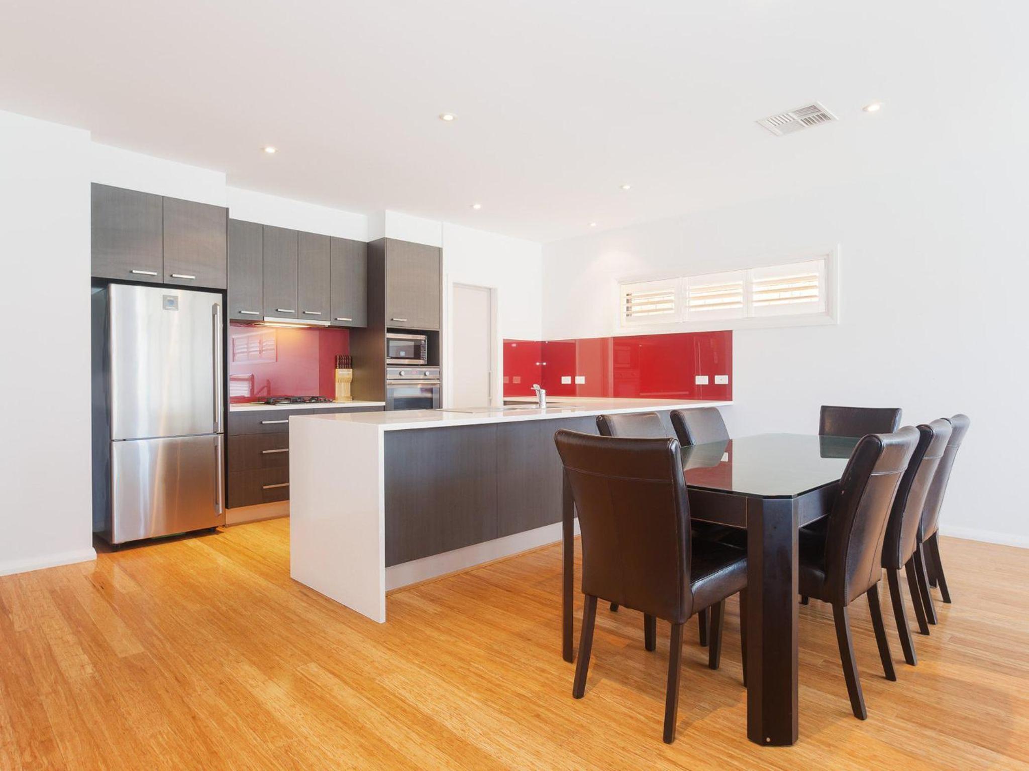 7a Judith Street stunning duplex with ducted air conditioning