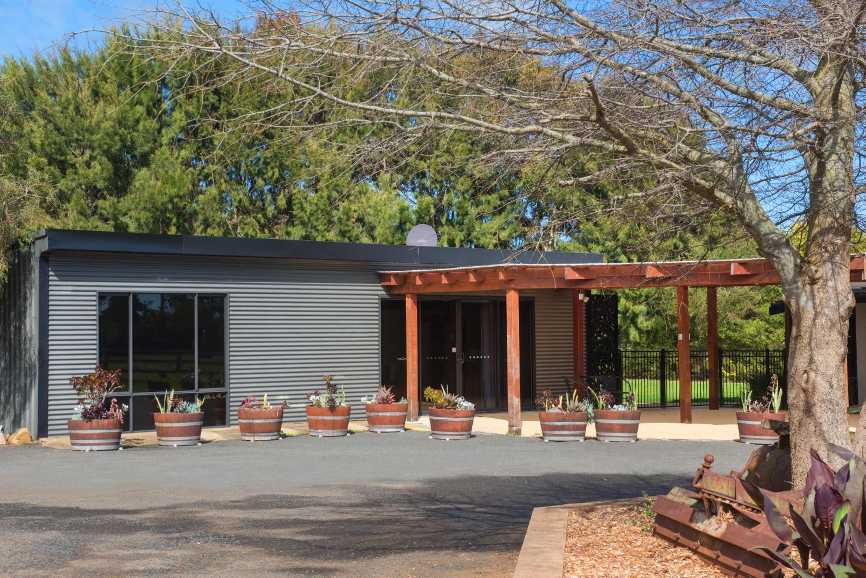 Hotel Redgate Forest Retreat - Image 1