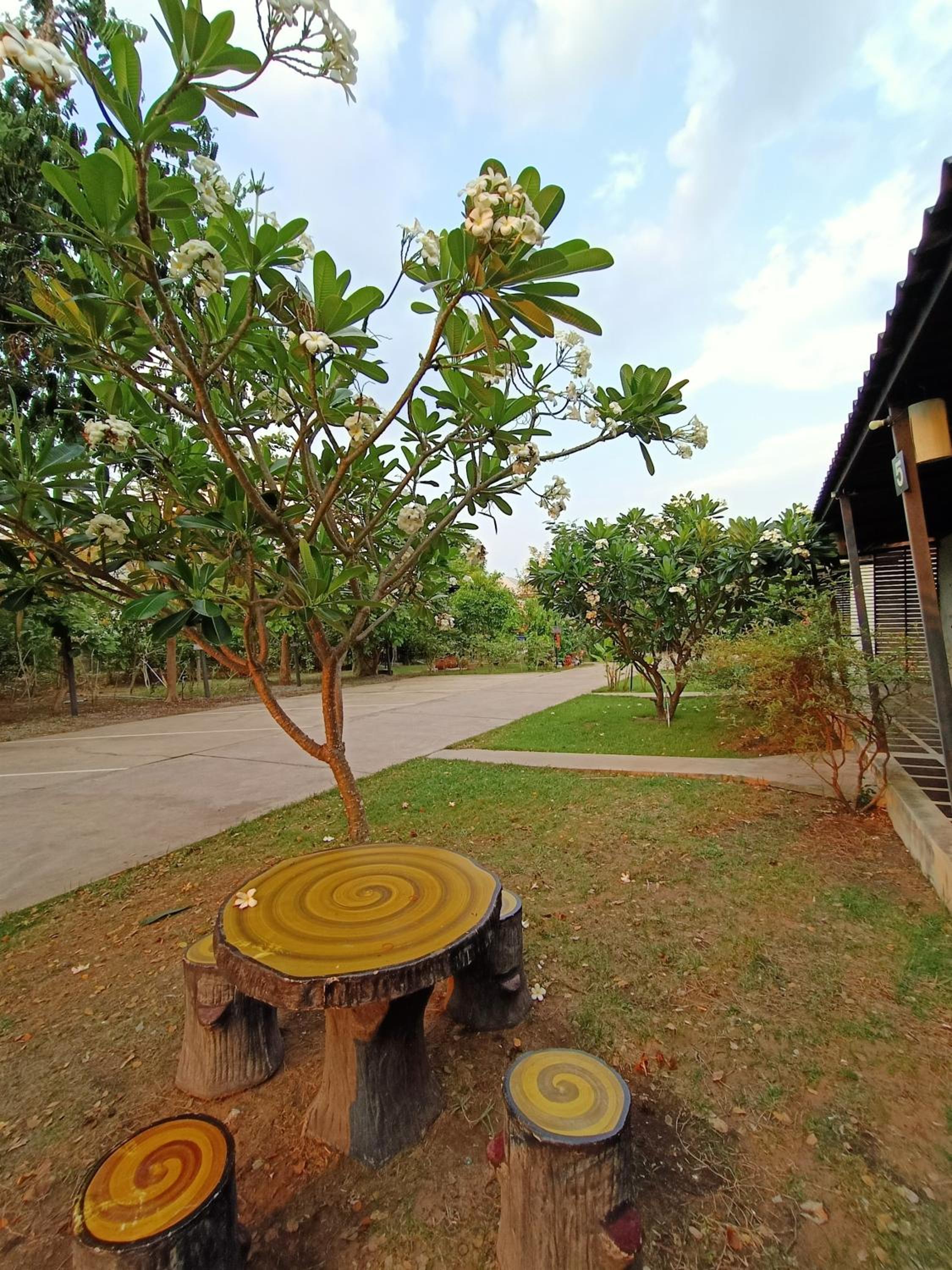 Pak Dee Resort
