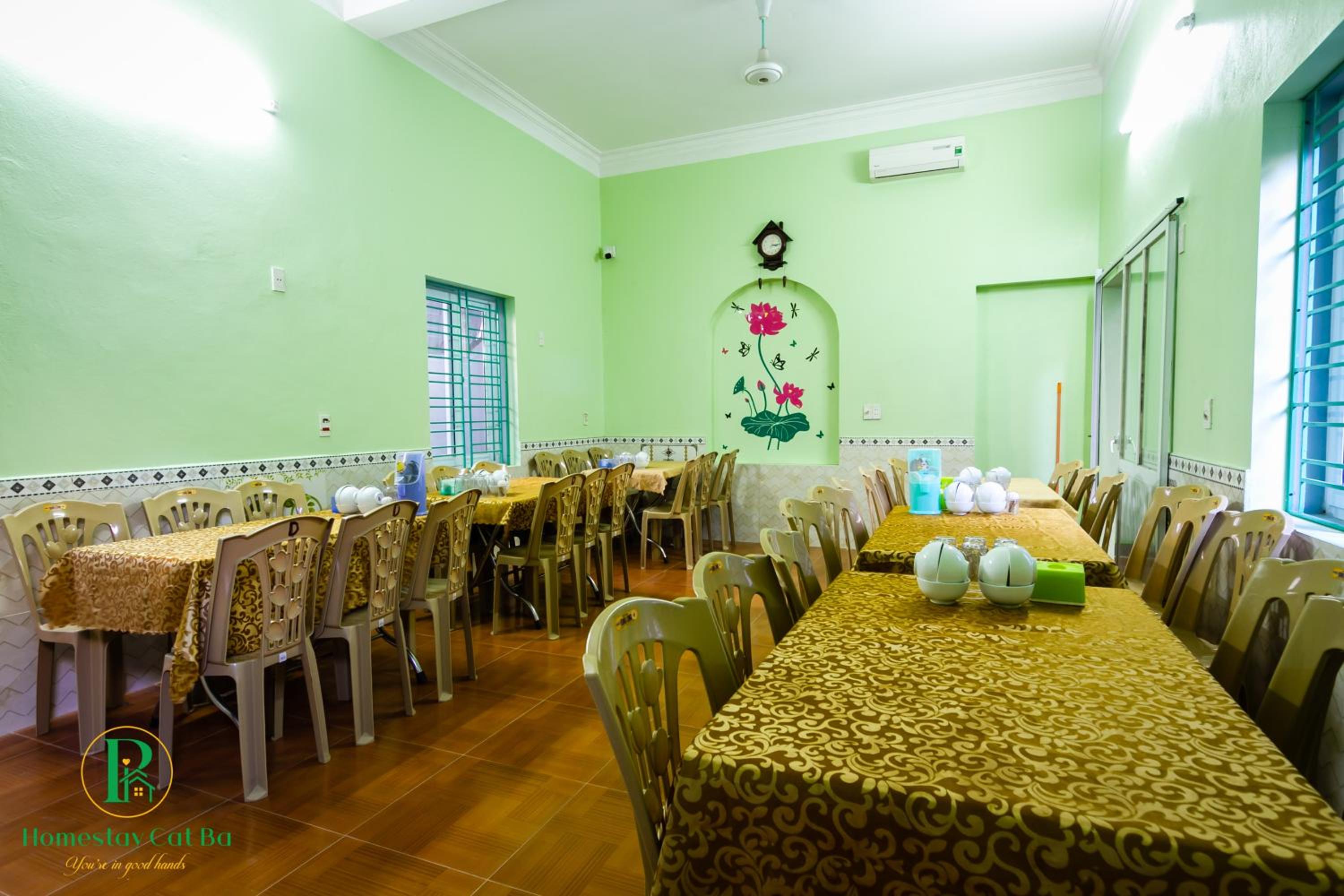 Pi's Homestay CatBa view 5