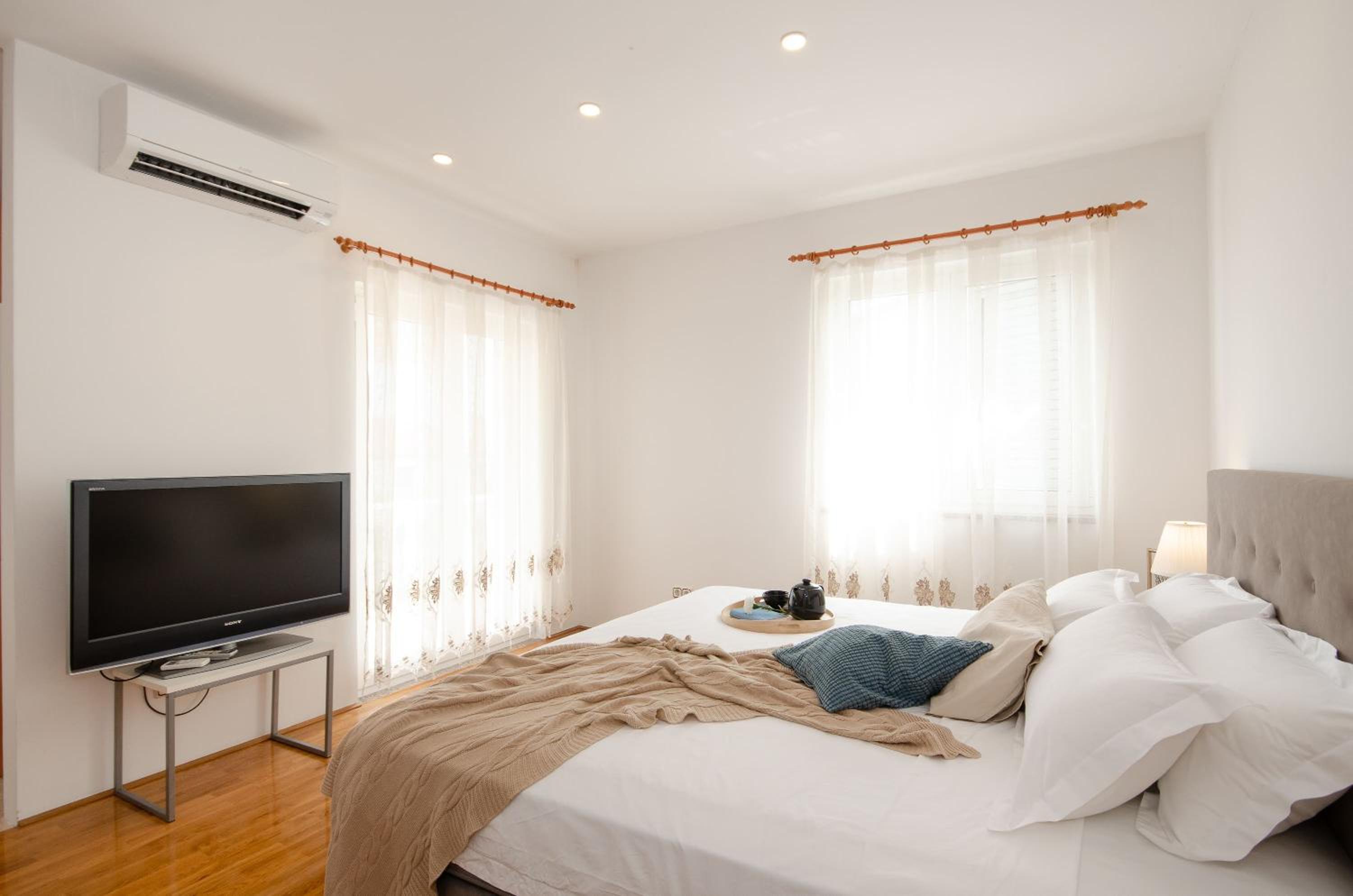 Apartments Villa Juliana view 3
