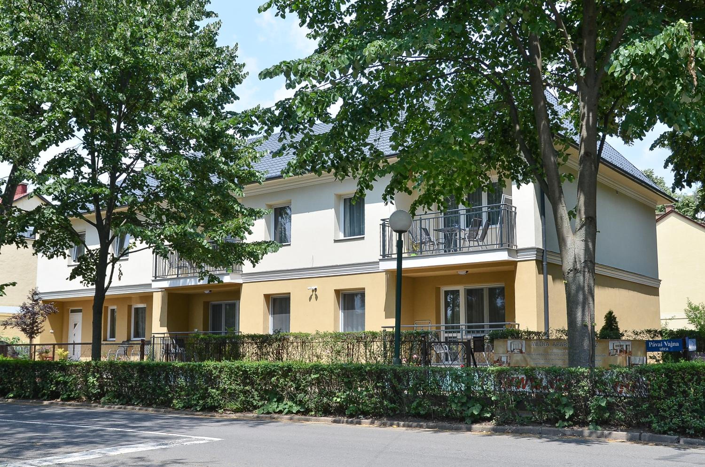 Média Apartmanház