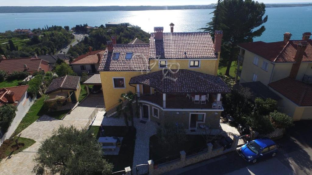 Apartments Apartim Piran view 3