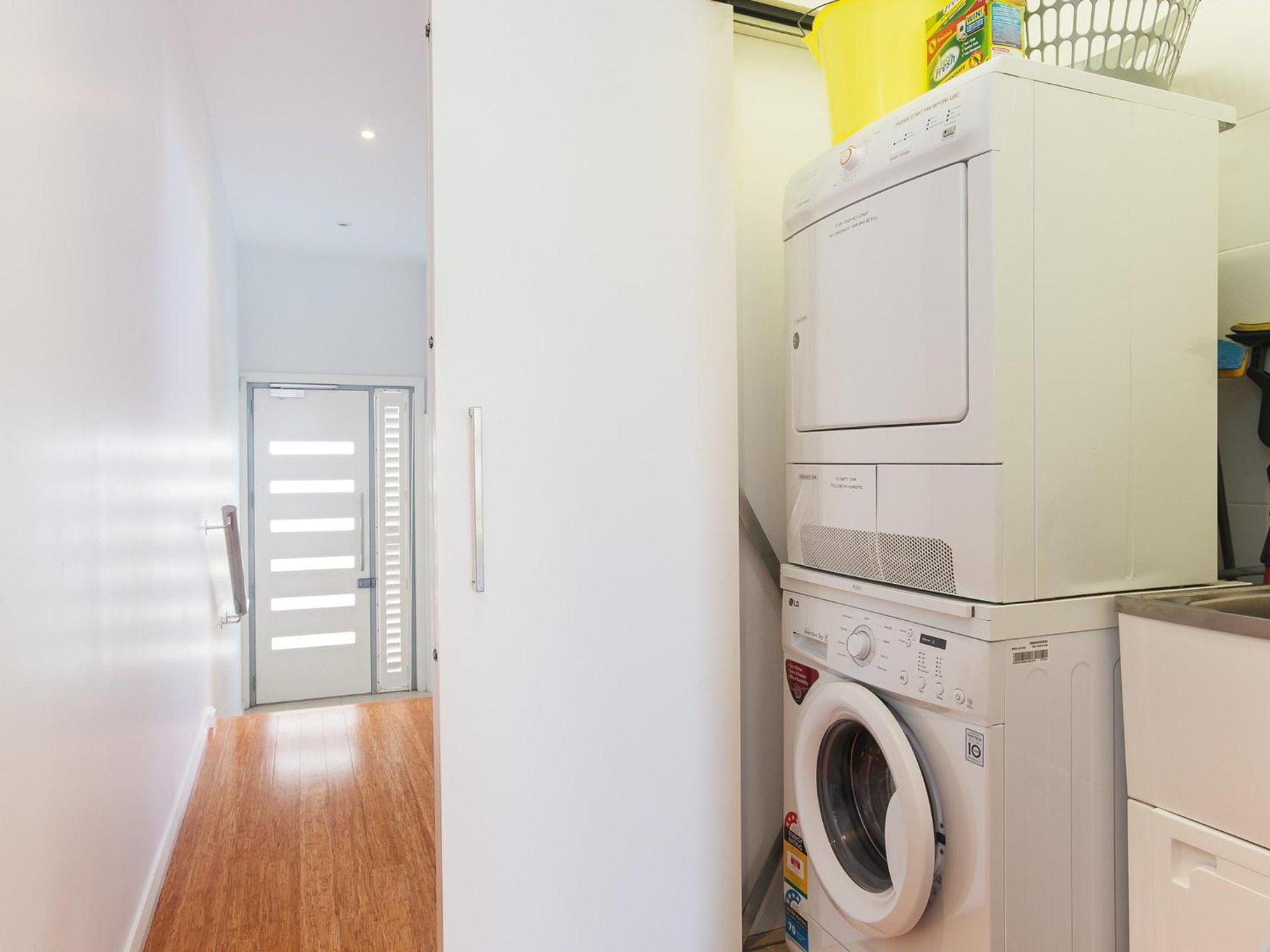 7a Judith Street stunning duplex with ducted air conditioning