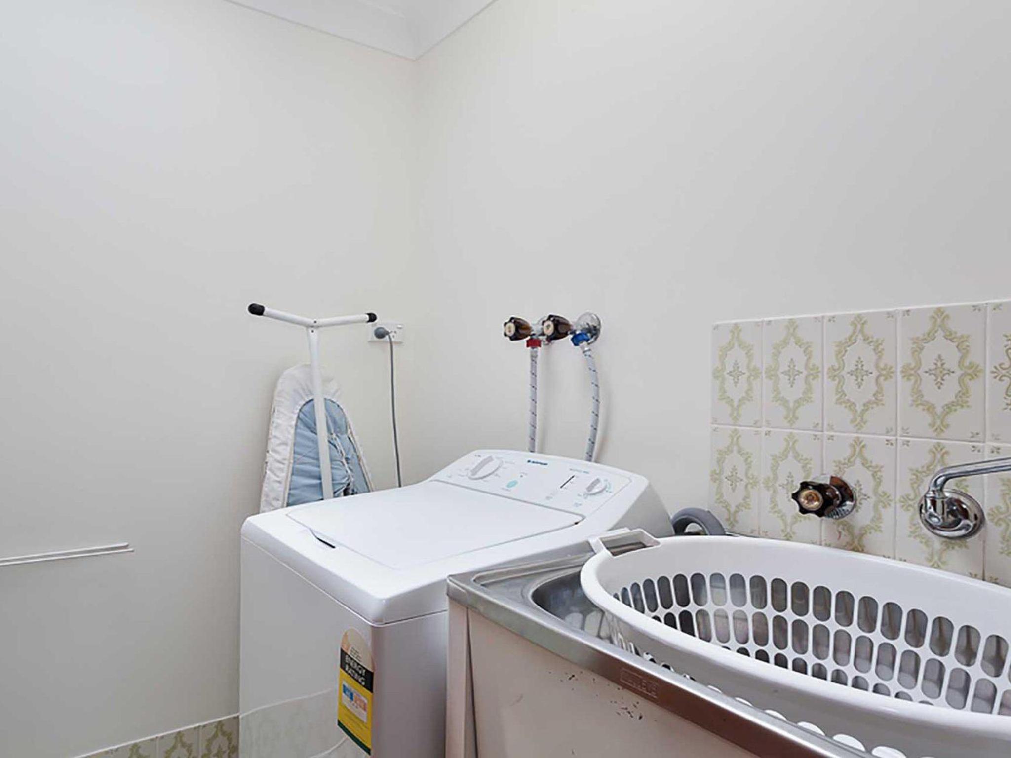 Nelson Bay Vacations - 8c Norburn Avenue great family budget holiday - Property Image 2