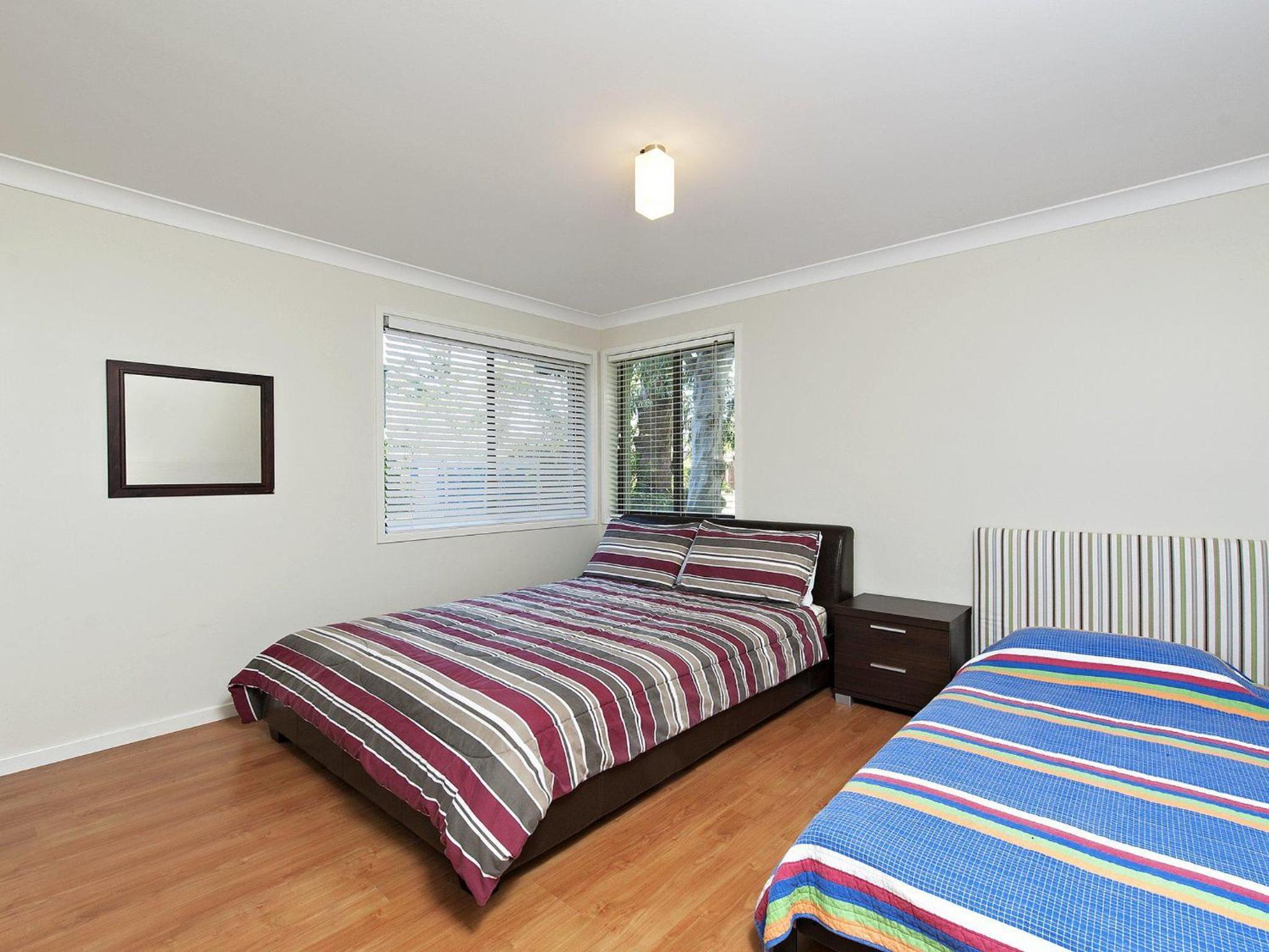 Beach House 8 Mistral Close large house with aircon