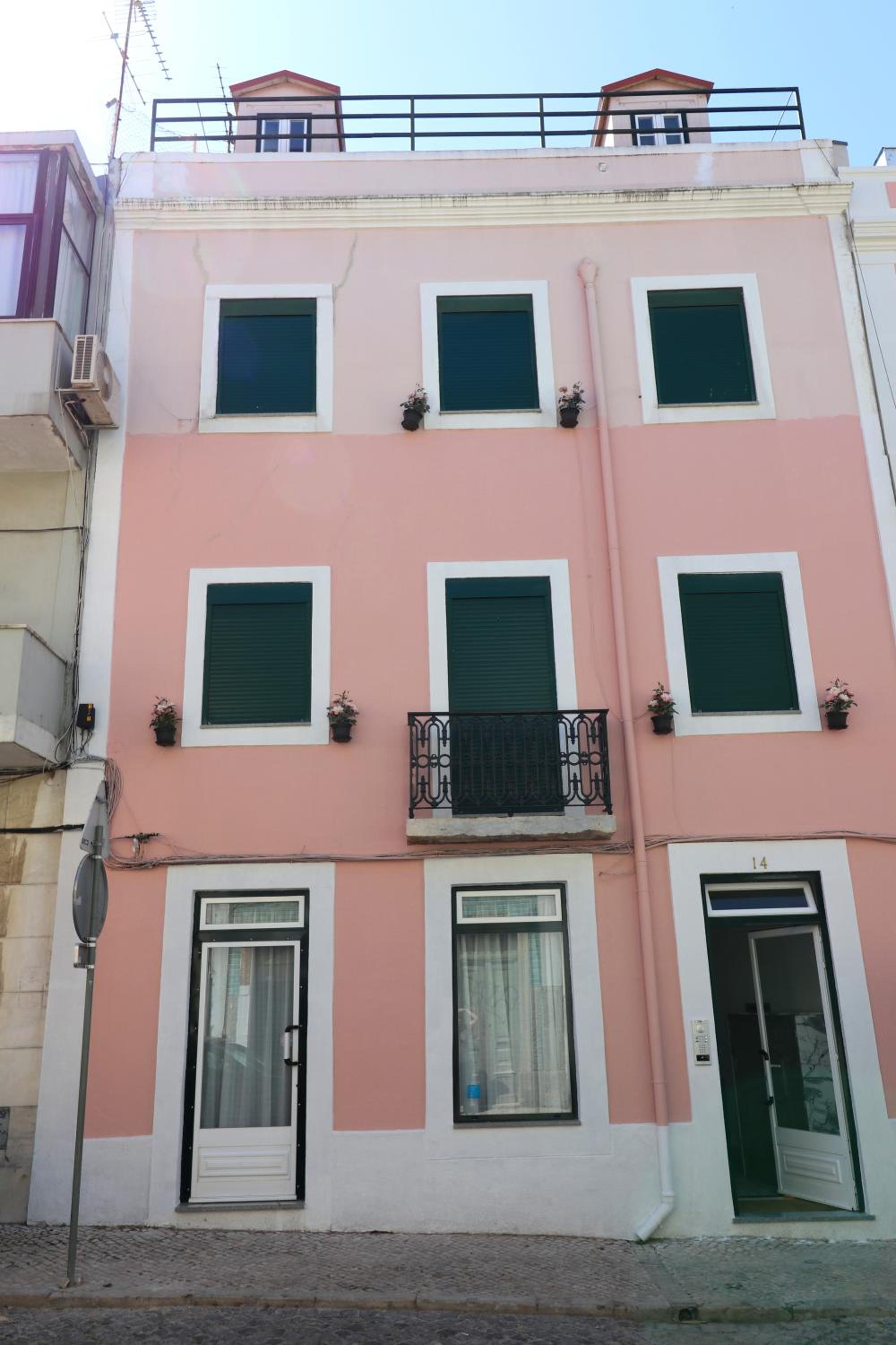 Discovery Apartment Estrela