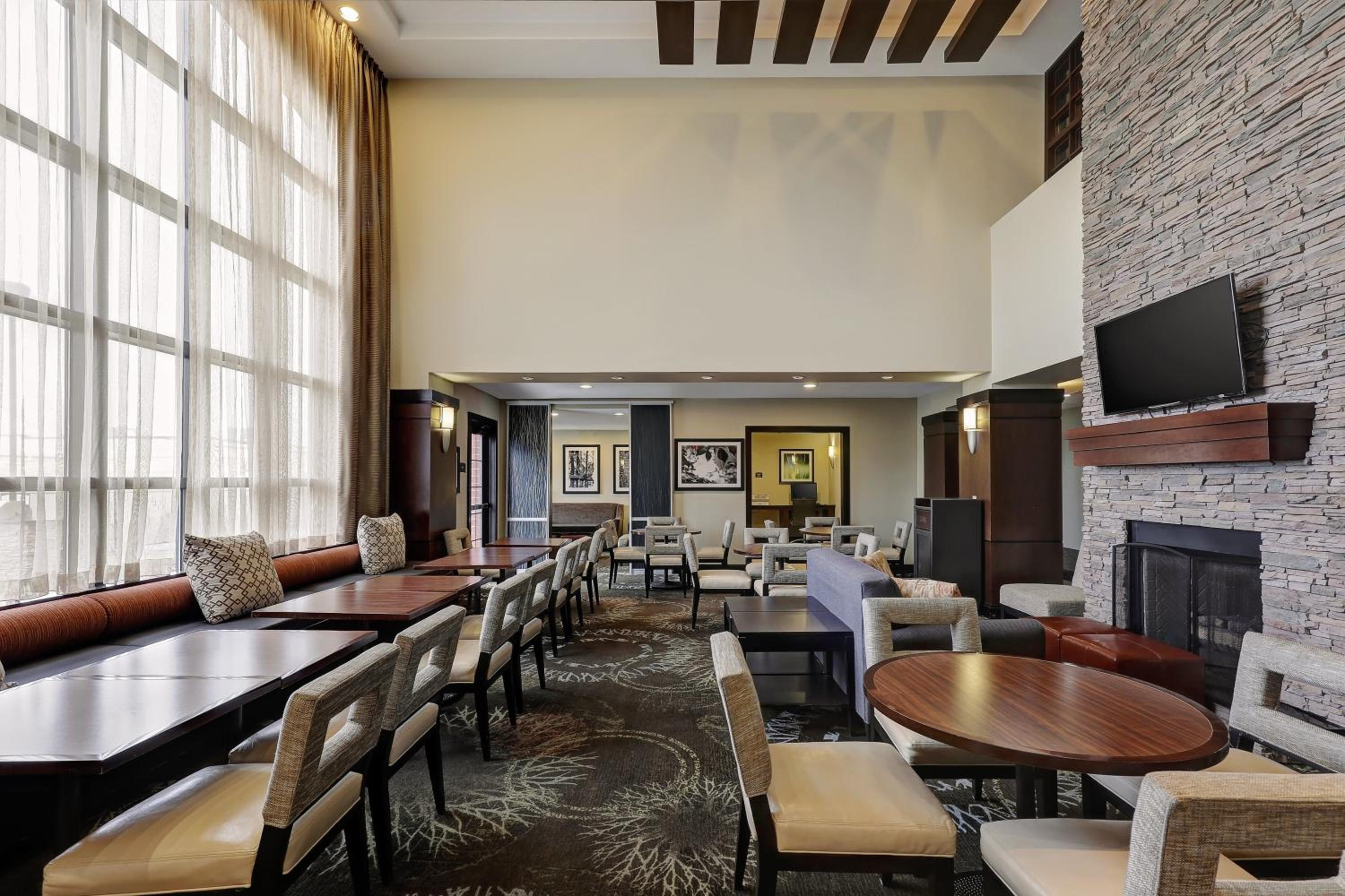 Staybridge Suites Washington D.C. - Greenbelt, an IHG Hotel - Property Image 9
