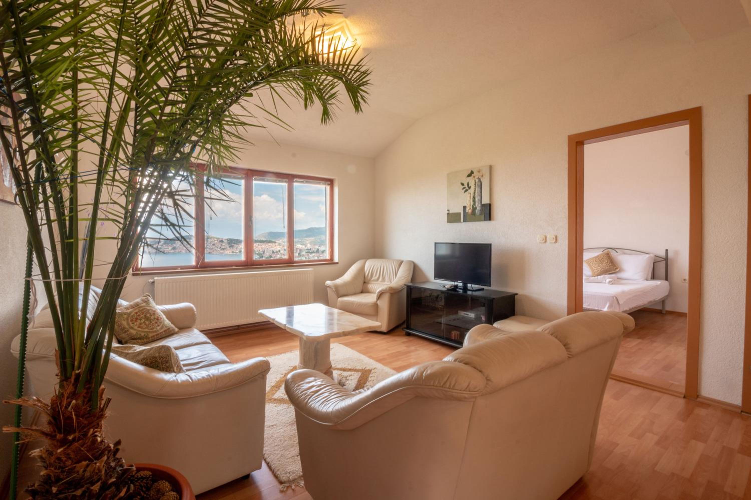 Casa Farmak view 3