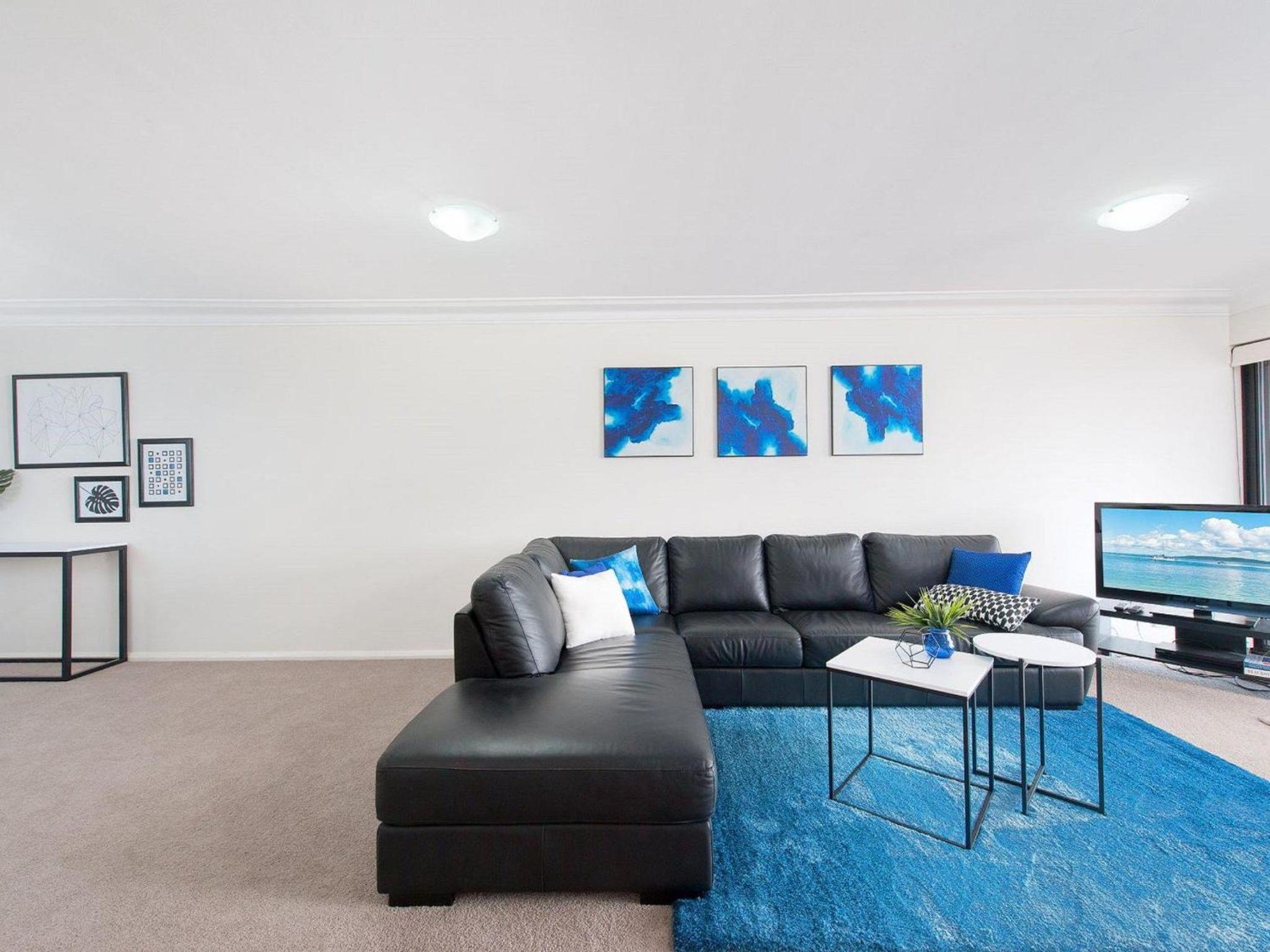 Florentine 6 stunning unit with sensational views
