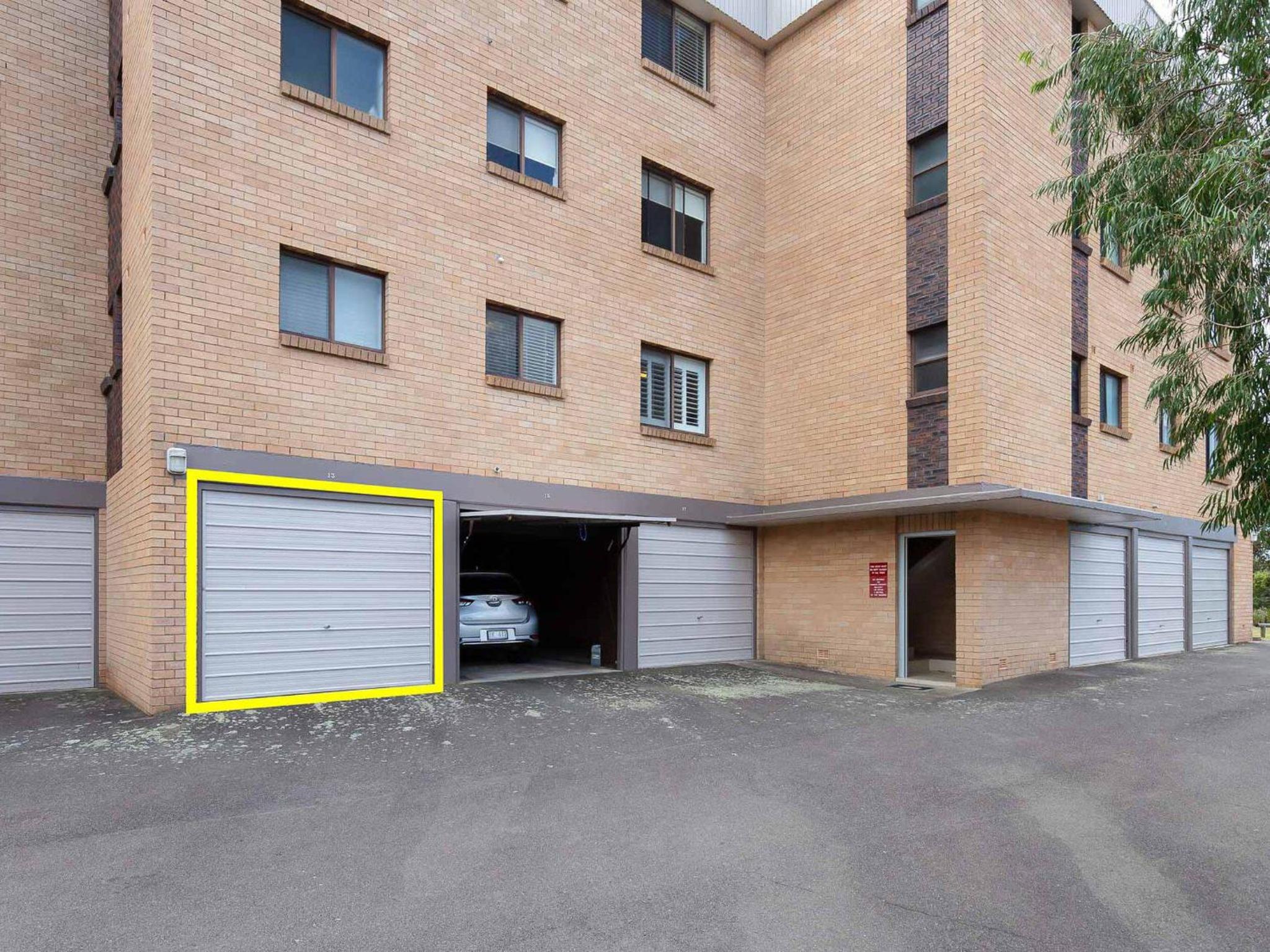 Intrepid 13 fantastic unit with stunning water views