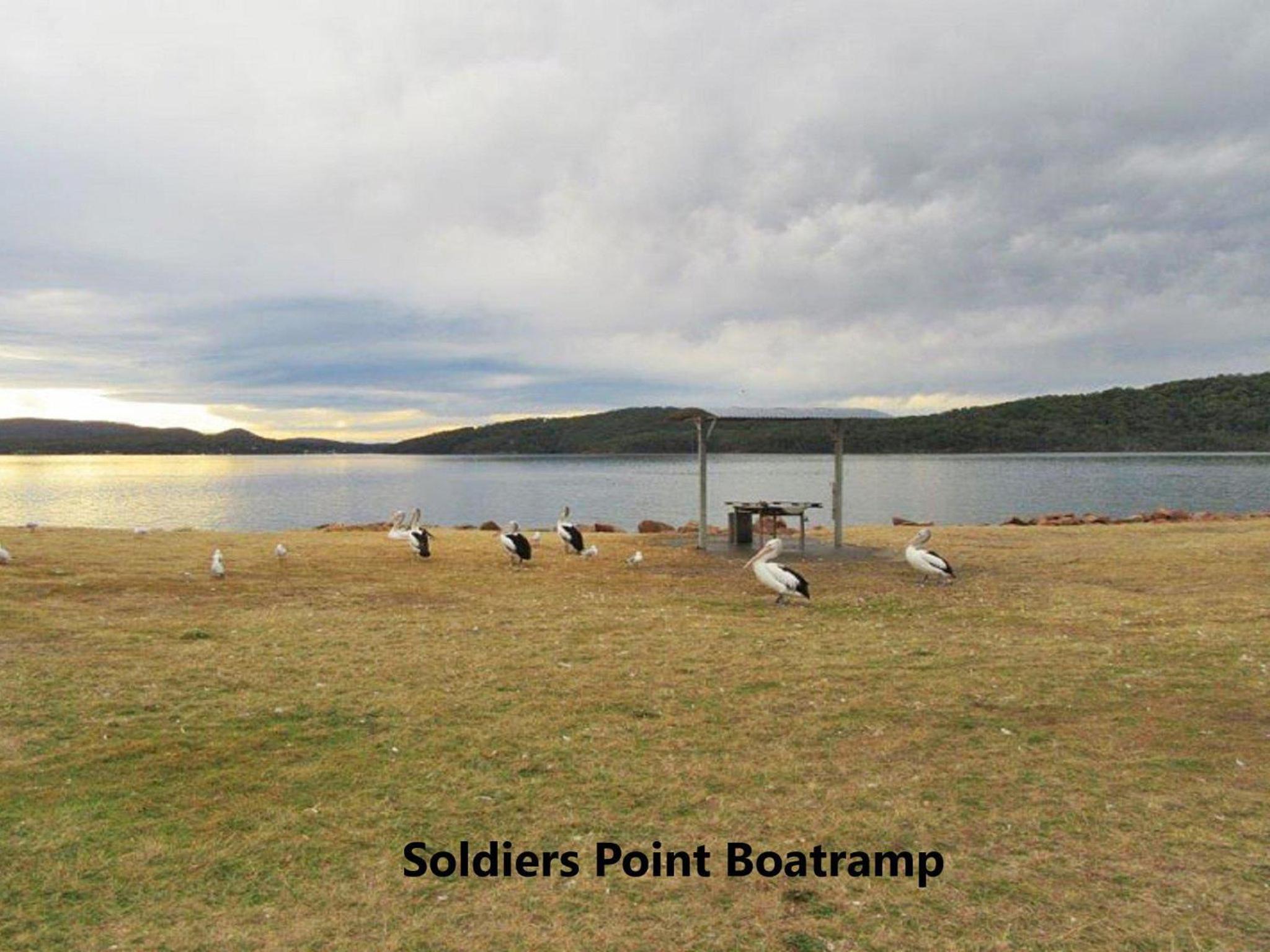 Kooyonga 1, 211 Soldiers Point Rd - waterfront, views linen, aircon