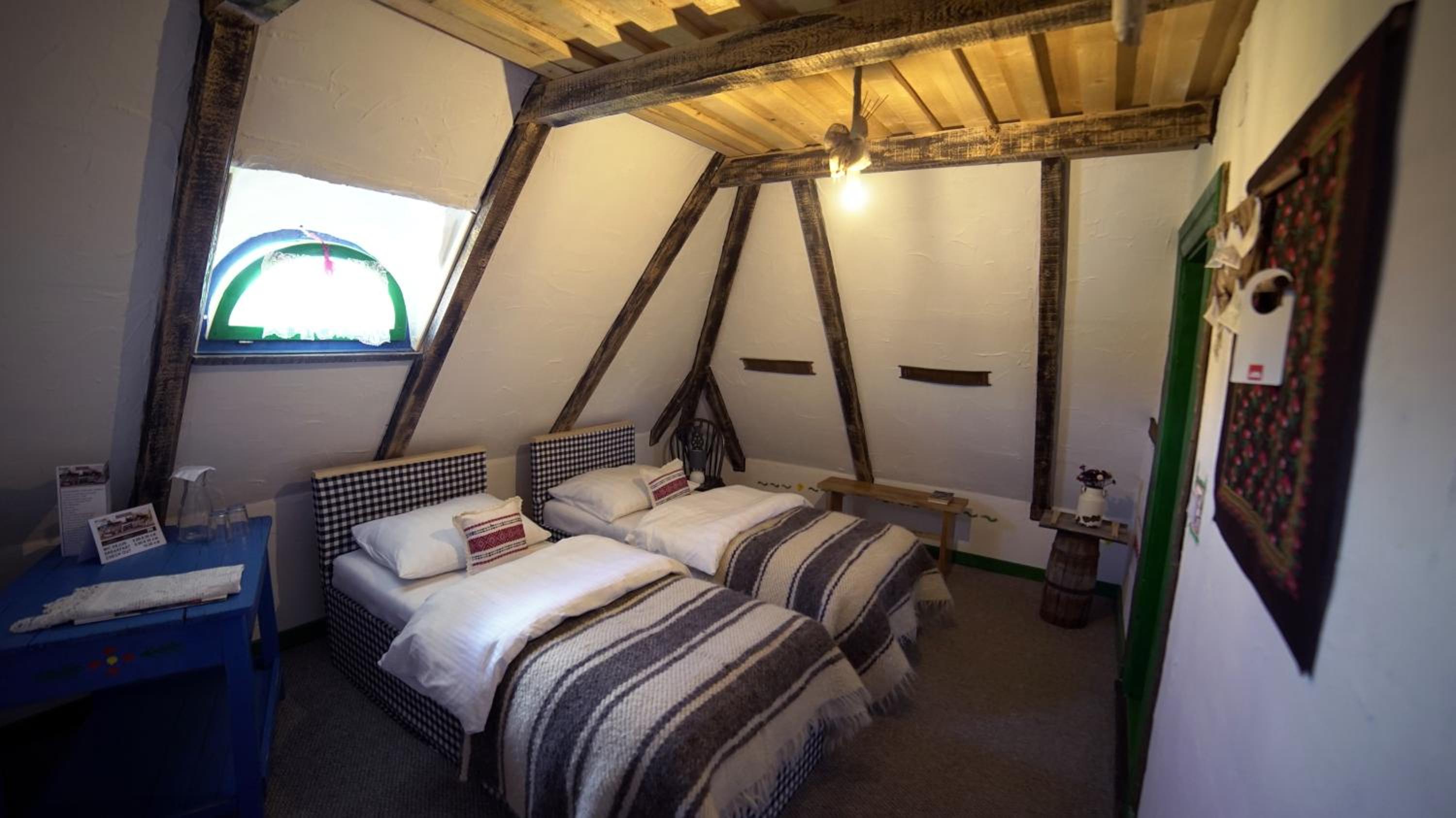Iz de Maramures Rural Hotel view 5