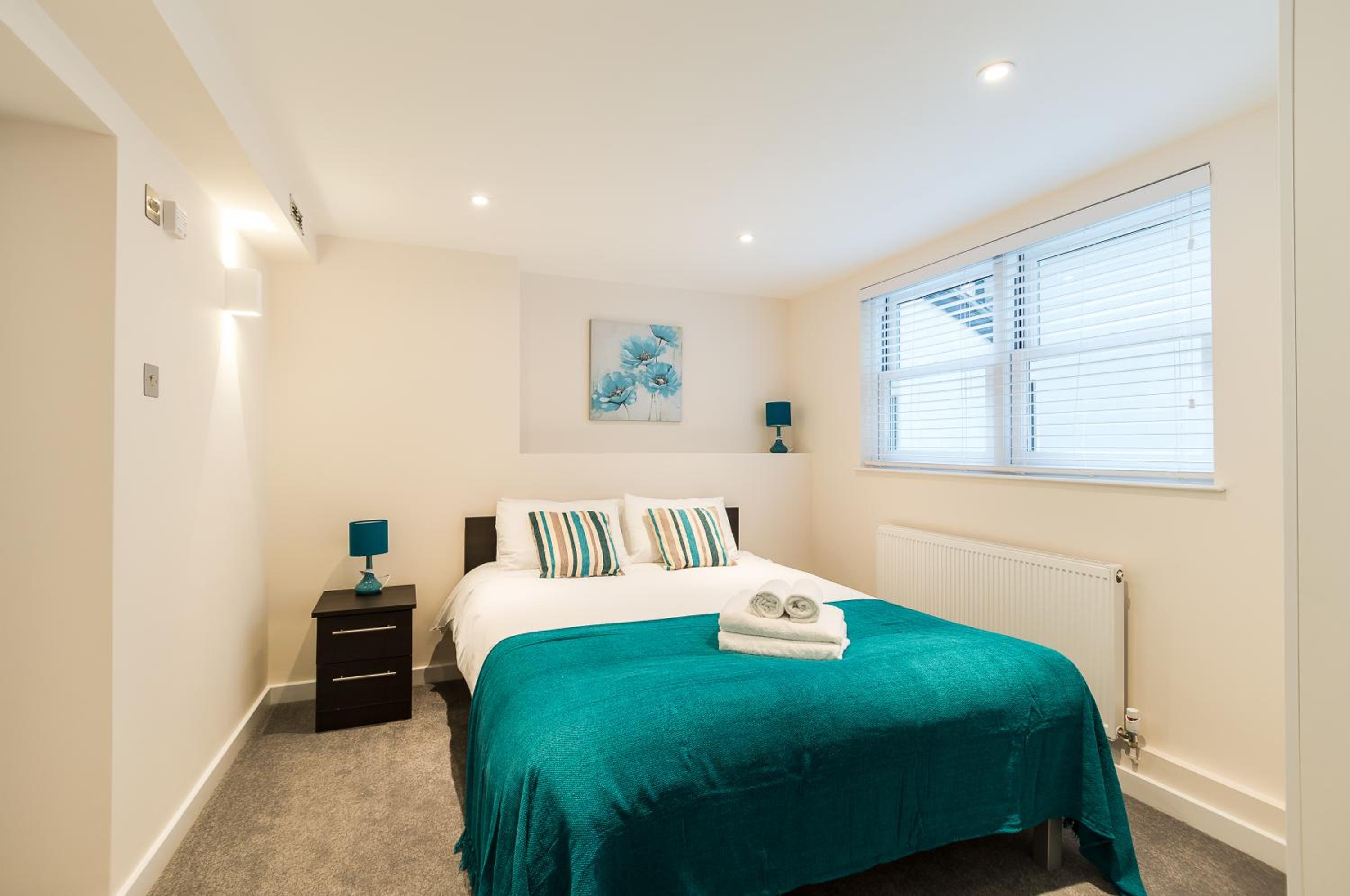 Victoria - Vincent Square by Viridian Apartments